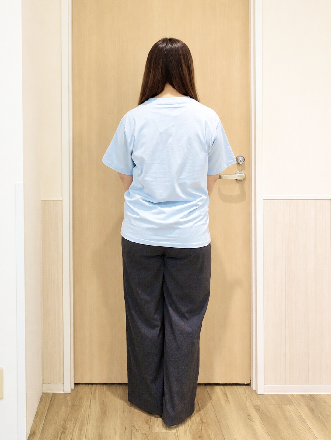 mさんの「SHOO･LA･RUE｜【洗濯機可/S-LL】夏に快適サラサラ感 大人のプリントTシャツ」を使ったコーディネート