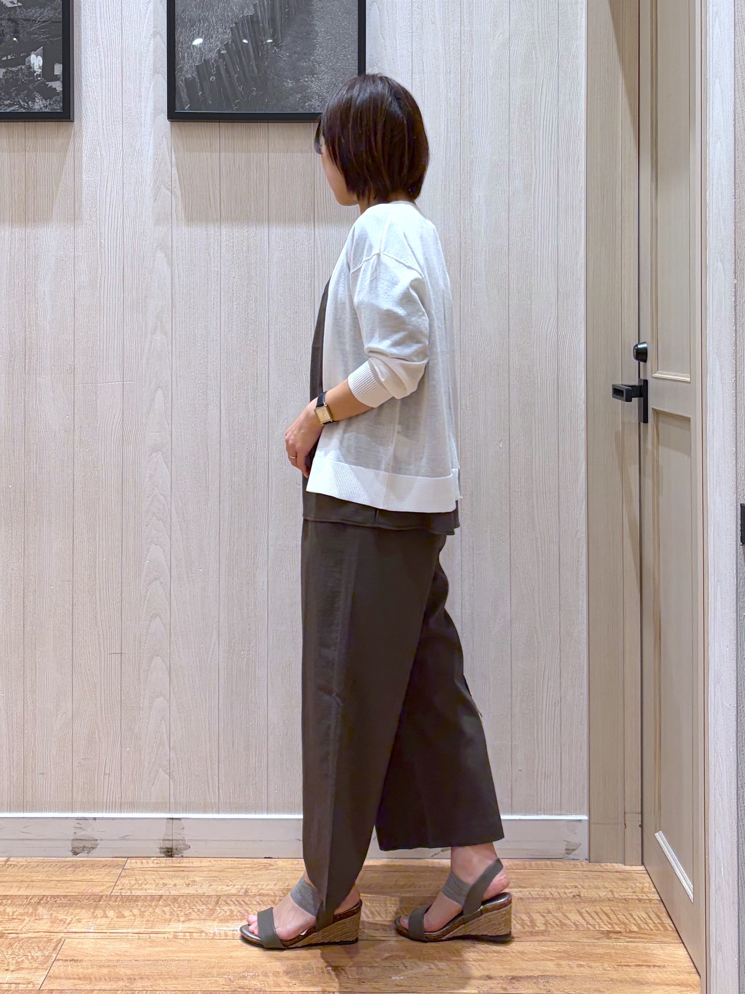 shirayuuuさんの「SHOO･LA･RUE｜【洗濯機可/S-LL】オンにもオフにも マルチに使えるボタンレスカーディガン」を使ったコーディネート