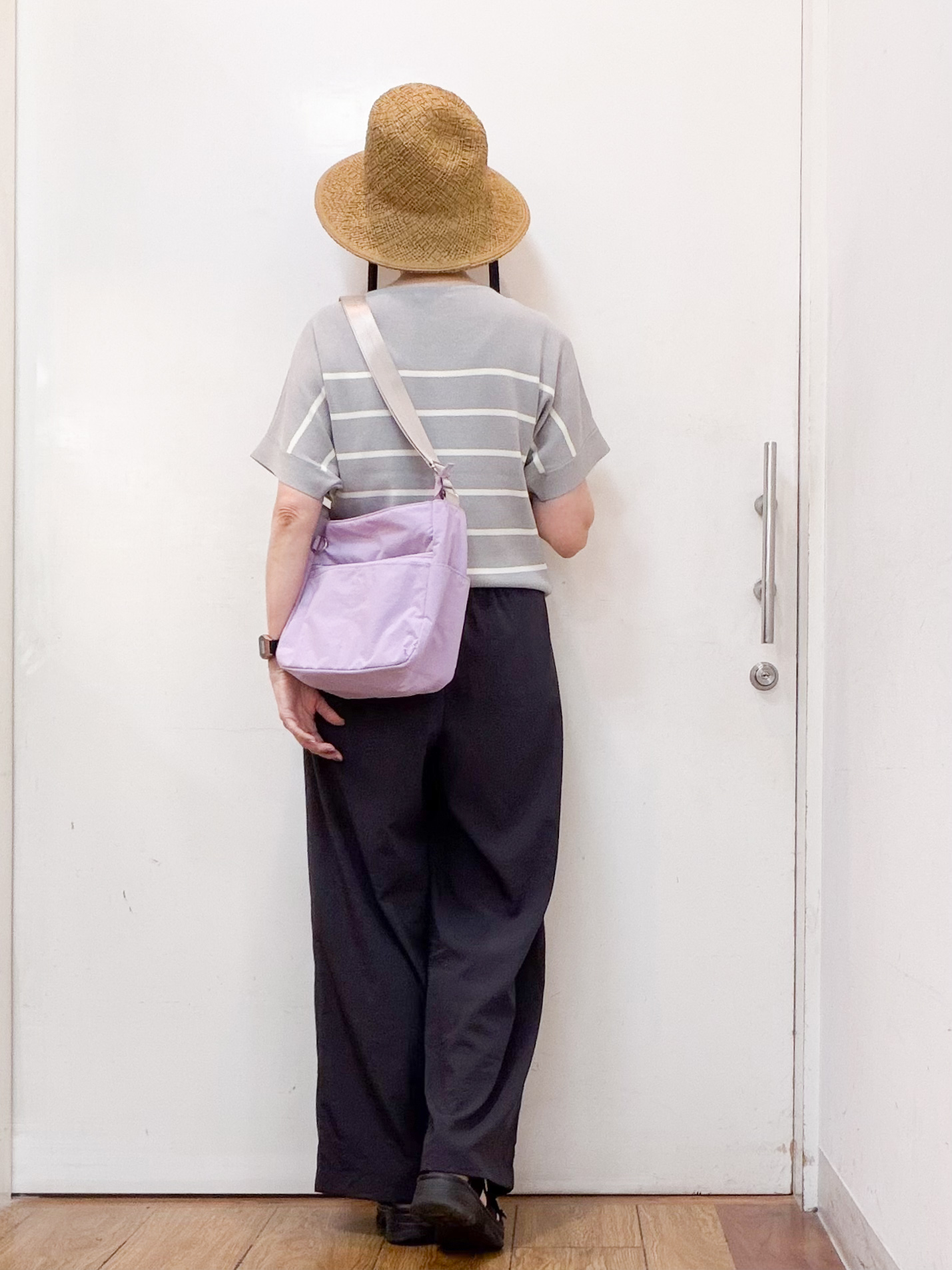 みぃさんの「SHOO･LA･RUE｜【毎日洗える/UV】二の腕隠れる さらっとドルマン半袖ニット」を使ったコーディネート