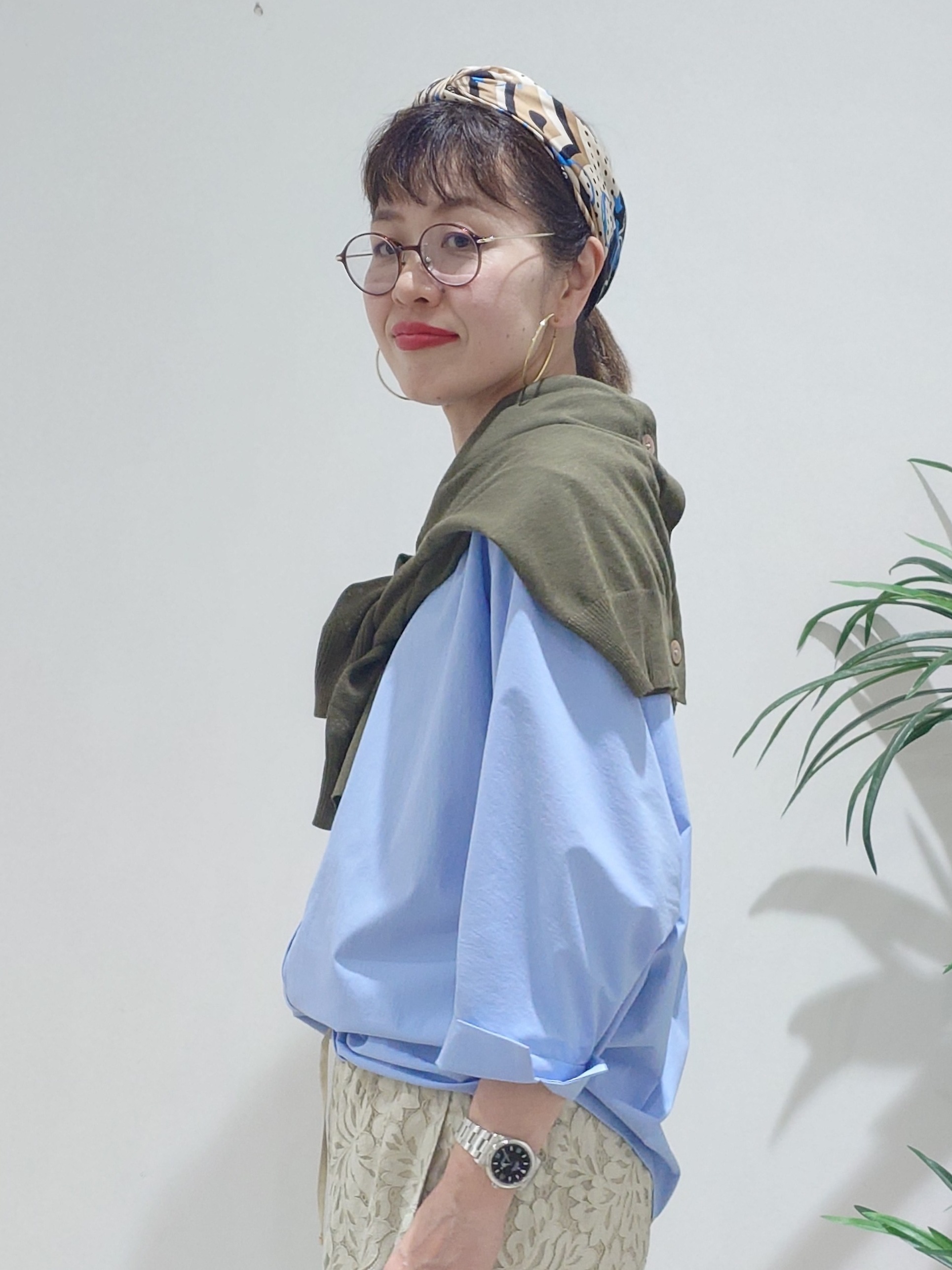 MUTSUKOさんの「UNTITLED｜【接触冷感/吸水速乾/UVカット】ドルマンスリーブシャツ」を使ったコーディネート