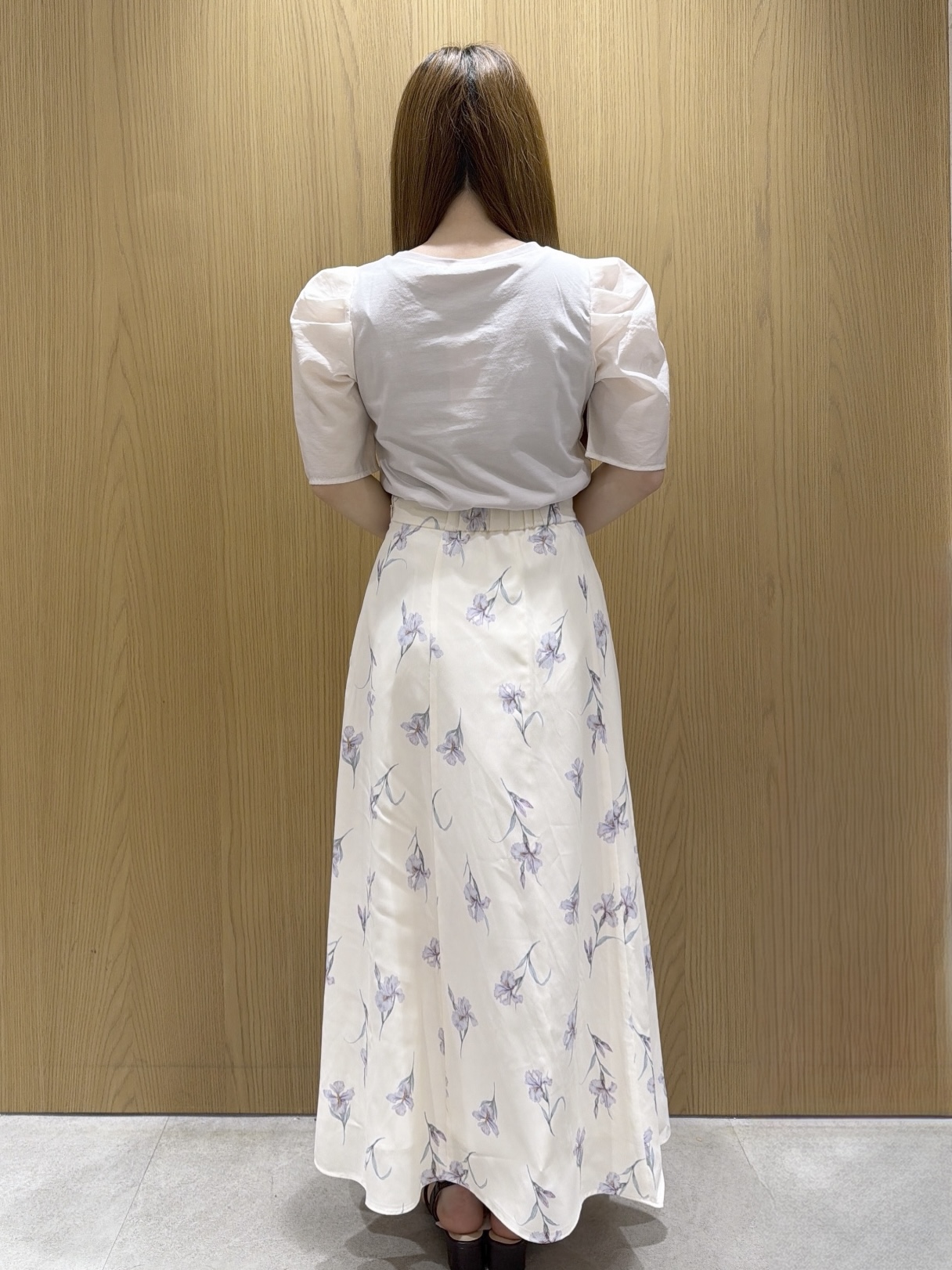 aiさんの「index｜【UVケア／接触冷感】シアータックスリーブドッキングTシャツ《洗濯機OK》」を使ったコーディネート