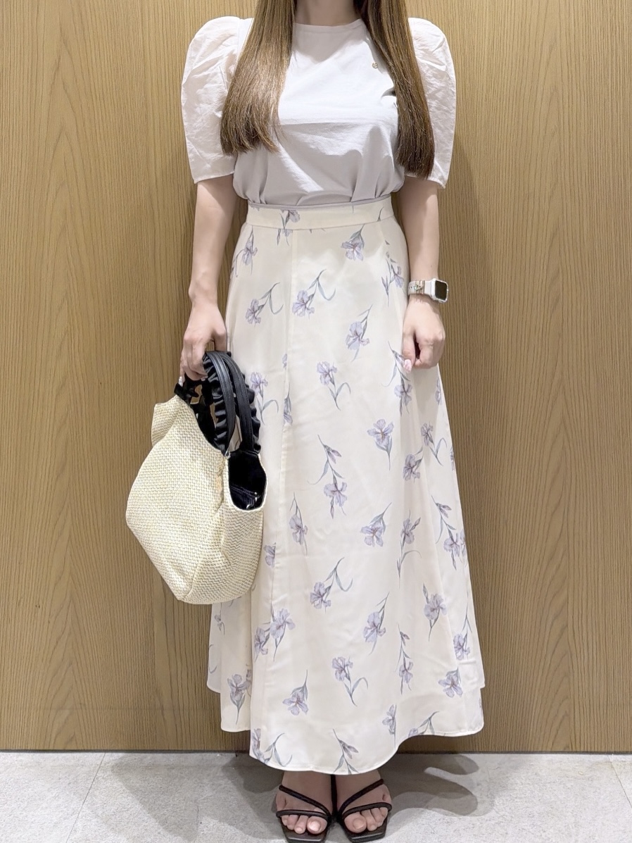 aiさんの「index｜【UVケア／接触冷感】シアータックスリーブドッキングTシャツ《洗濯機OK》」を使ったコーディネート