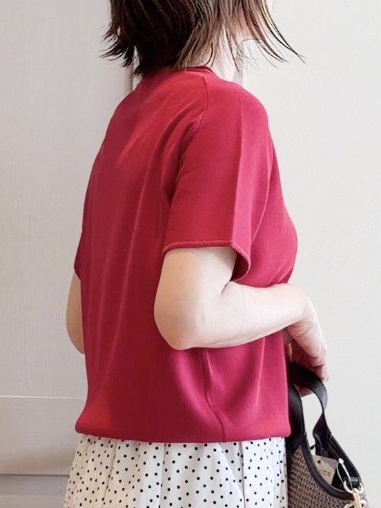 yamakoさんの「grove｜【シリーズ累計36万枚！名品ニット】やわらかドライタッチ ドルマンニット」を使ったコーディネート