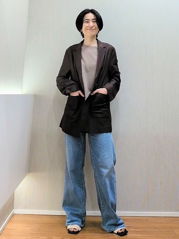 ミズタさんの「UNTITLED｜◆【程よいシアー感/洗える】エアリーバイオジャケット」を使ったコーディネート