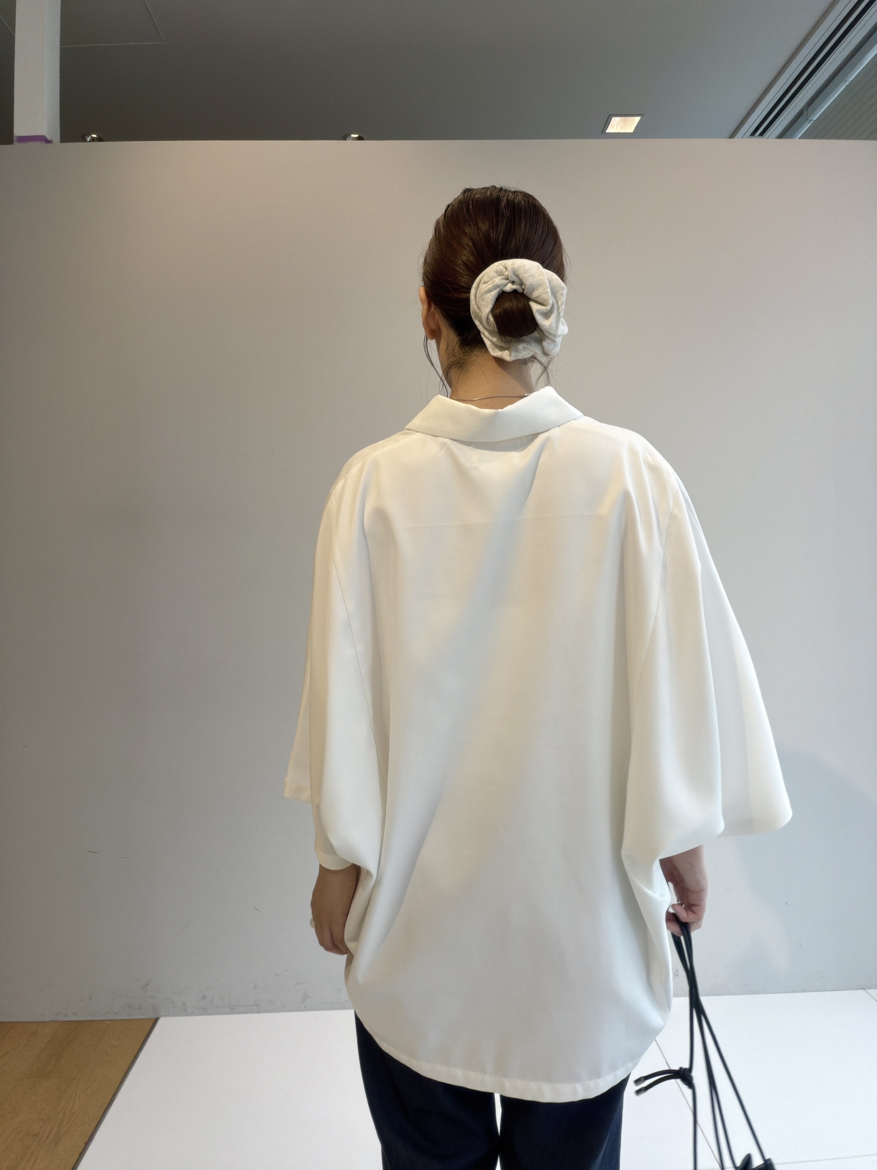 abeさんの「tk.TAKEO KIKUCHI｜【26SSイチオシ！】オーバーとろみグラデーションプリントシャツ/レギュラーカラー/さらっとタッチ」を使ったコーディネート