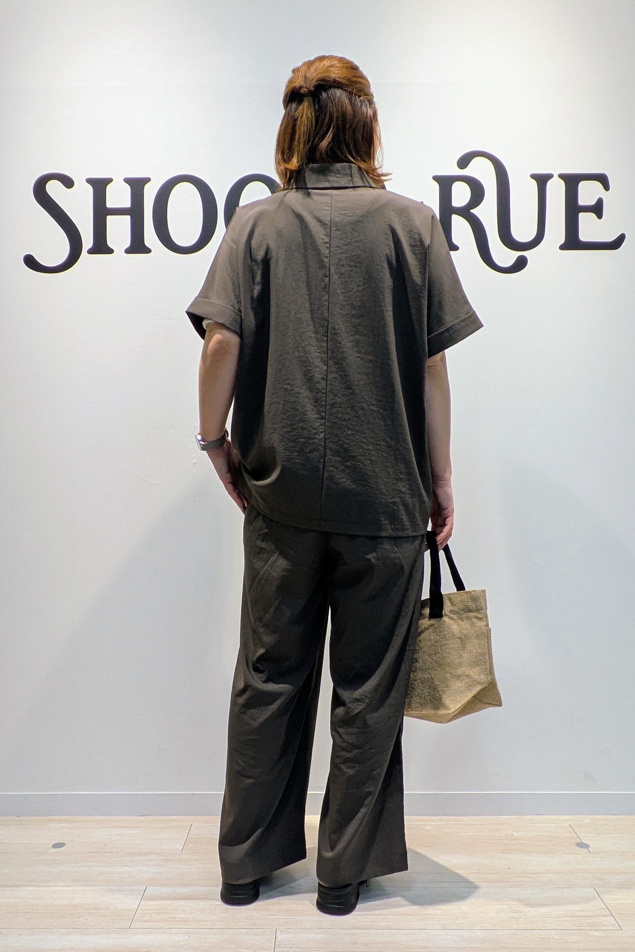 miniさんの「SHOO･LA･RUE｜【高レビュー/洗濯機可/セットアップ可】軽凛(かろりん) 半袖ジャケット」を使ったコーディネート