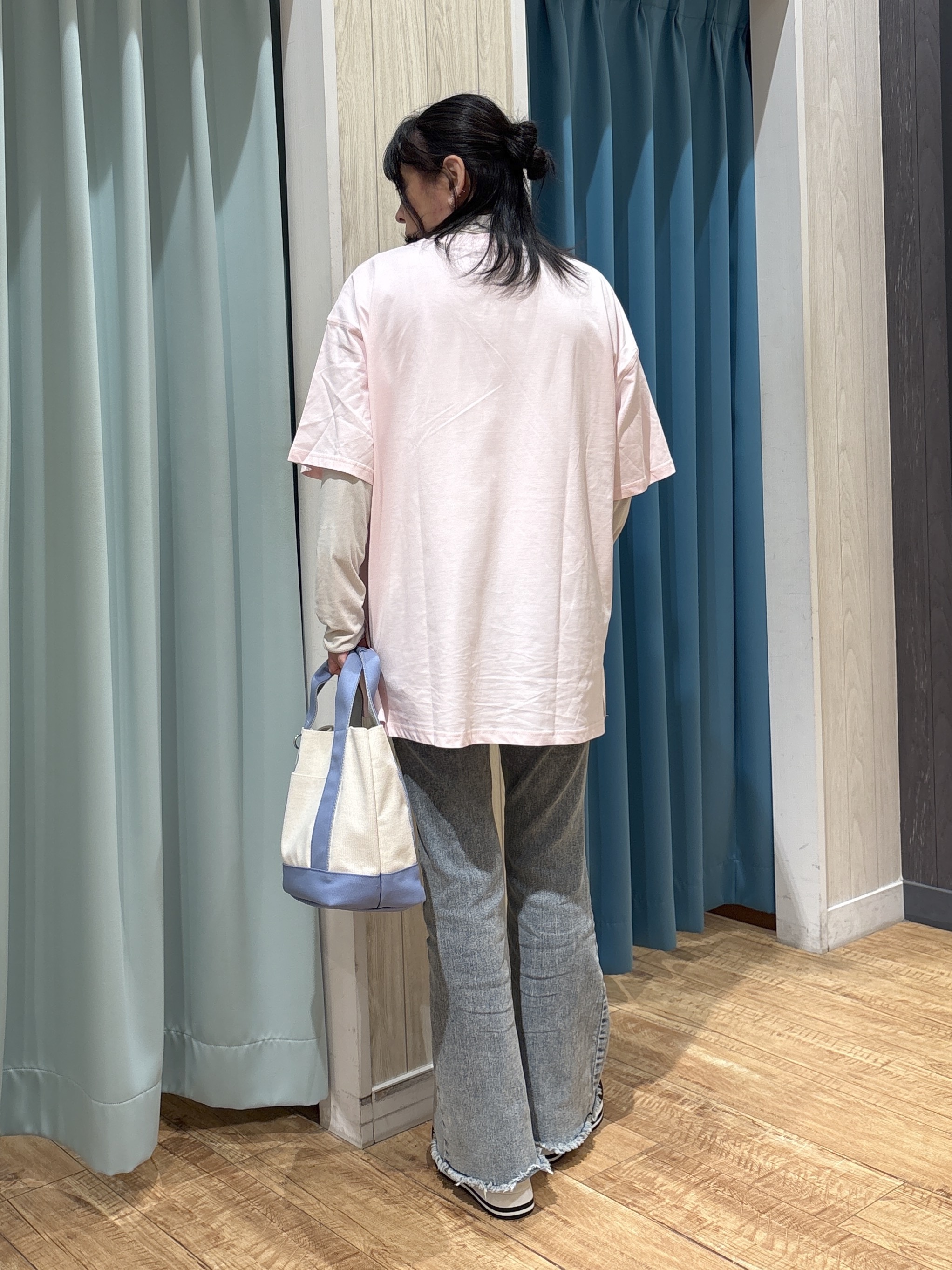 わかさんの「SHOO･LA･RUE｜【体型カバー】ゆるっとBIGアソートTシャツ」を使ったコーディネート
