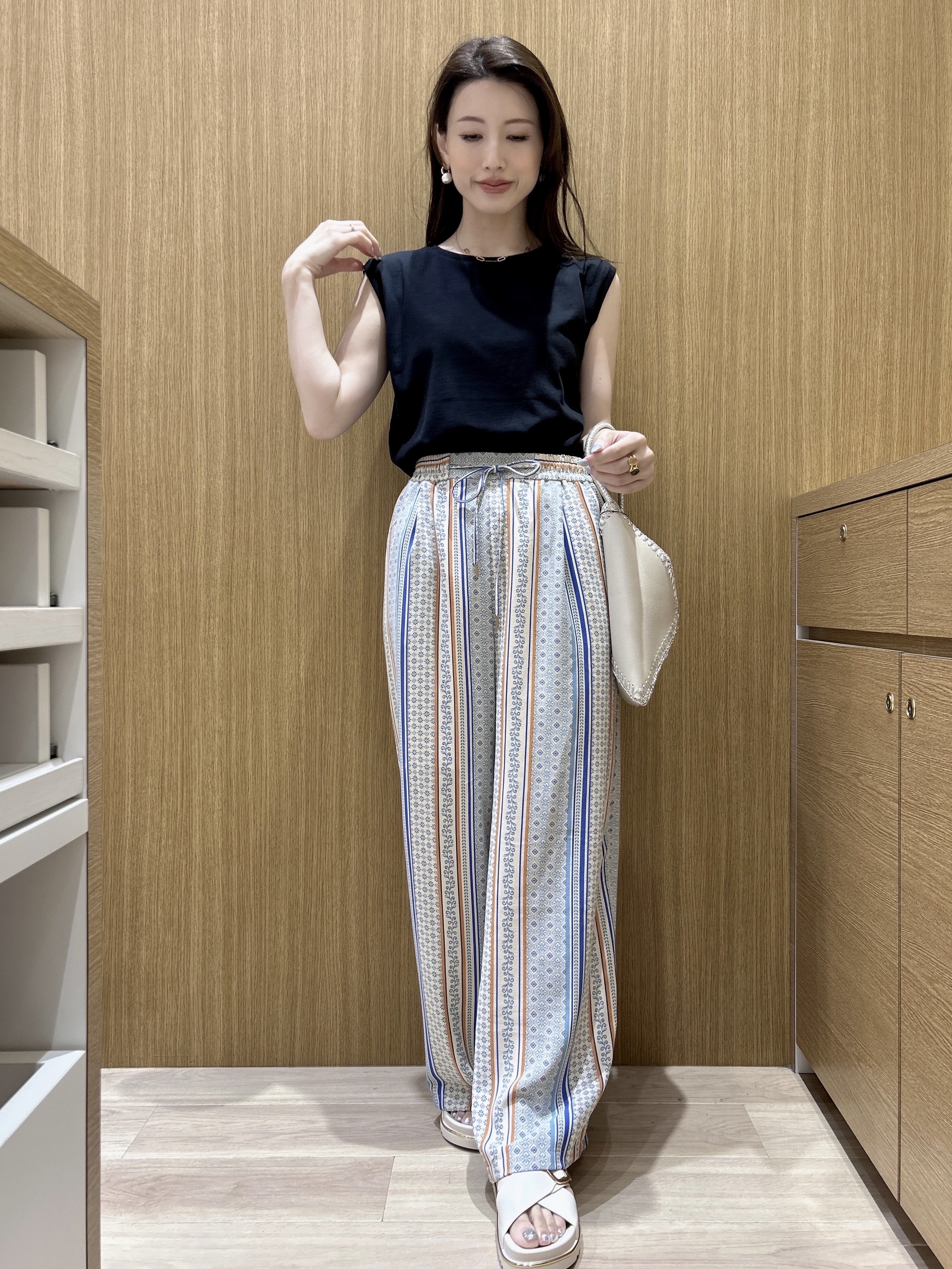 maiさんの「OPAQUE.CLIP｜【前後2WAY】プリントキャミブラウス／セットアップ可《洗濯機OK》」を使ったコーディネート