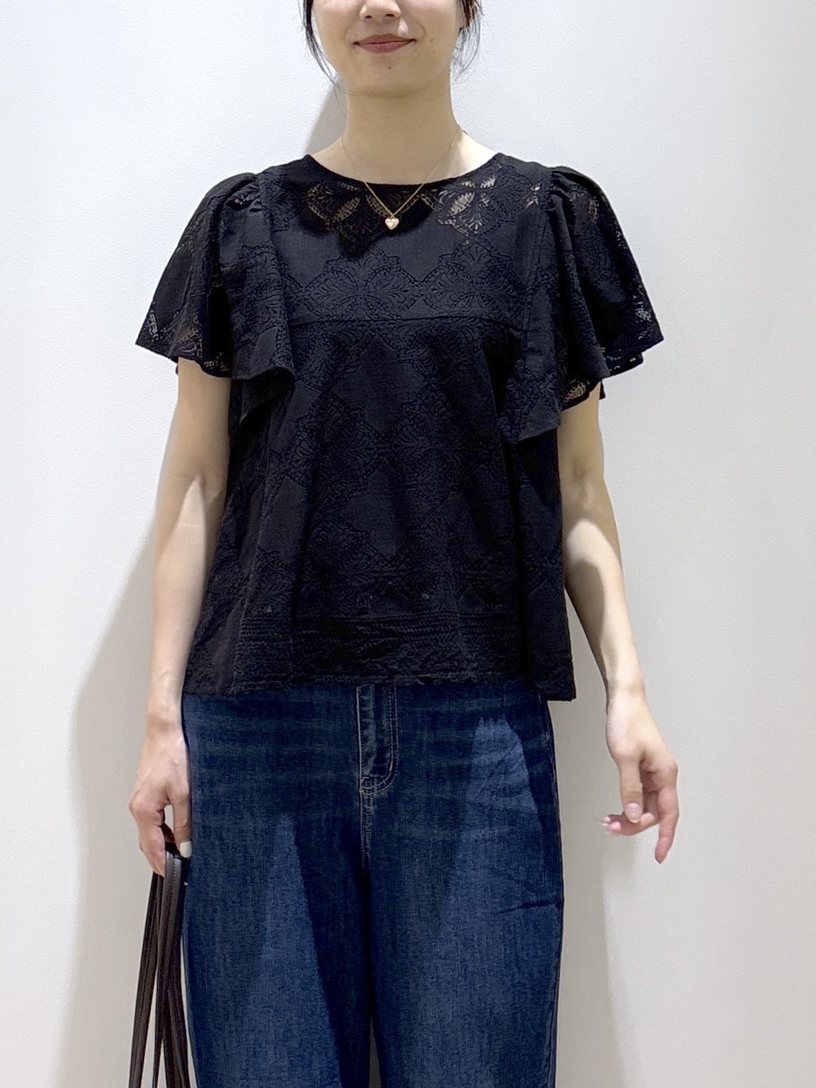 sachikoさんの「OPAQUE.CLIP｜レースフレアスリーブブラウス【洗濯機OK】」を使ったコーディネート