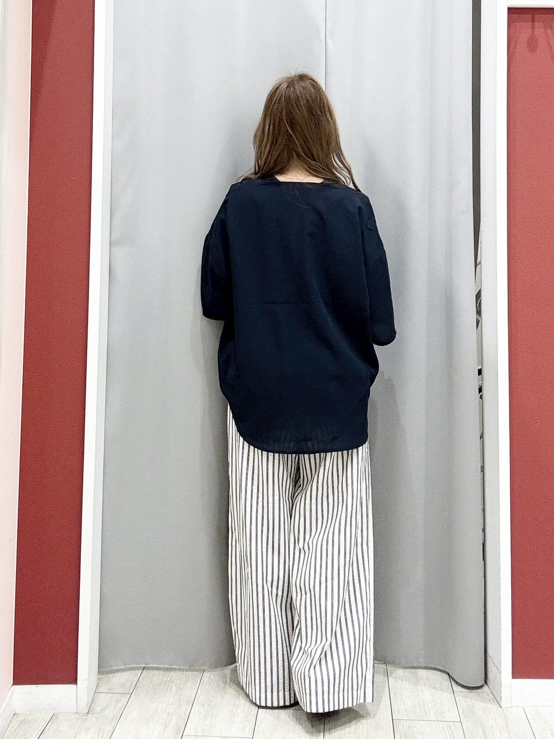 shioさんの「SHOO･LA･RUE｜【洗濯機可/S-LL】大人の抜け感 ゆるっと5分袖シャツ」を使ったコーディネート