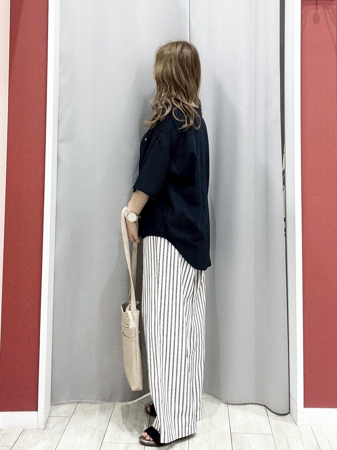 shioさんの「SHOO･LA･RUE｜【洗濯機可/S-LL】大人の抜け感 ゆるっと5分袖シャツ」を使ったコーディネート