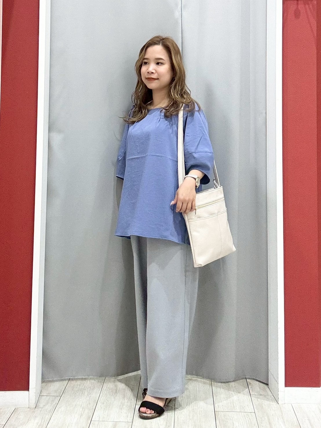 shioさんの「SHOO･LA･RUE｜【S-LL/洗濯機可/セットアップ可】軽凛(かろりん) タックブラウス」を使ったコーディネート