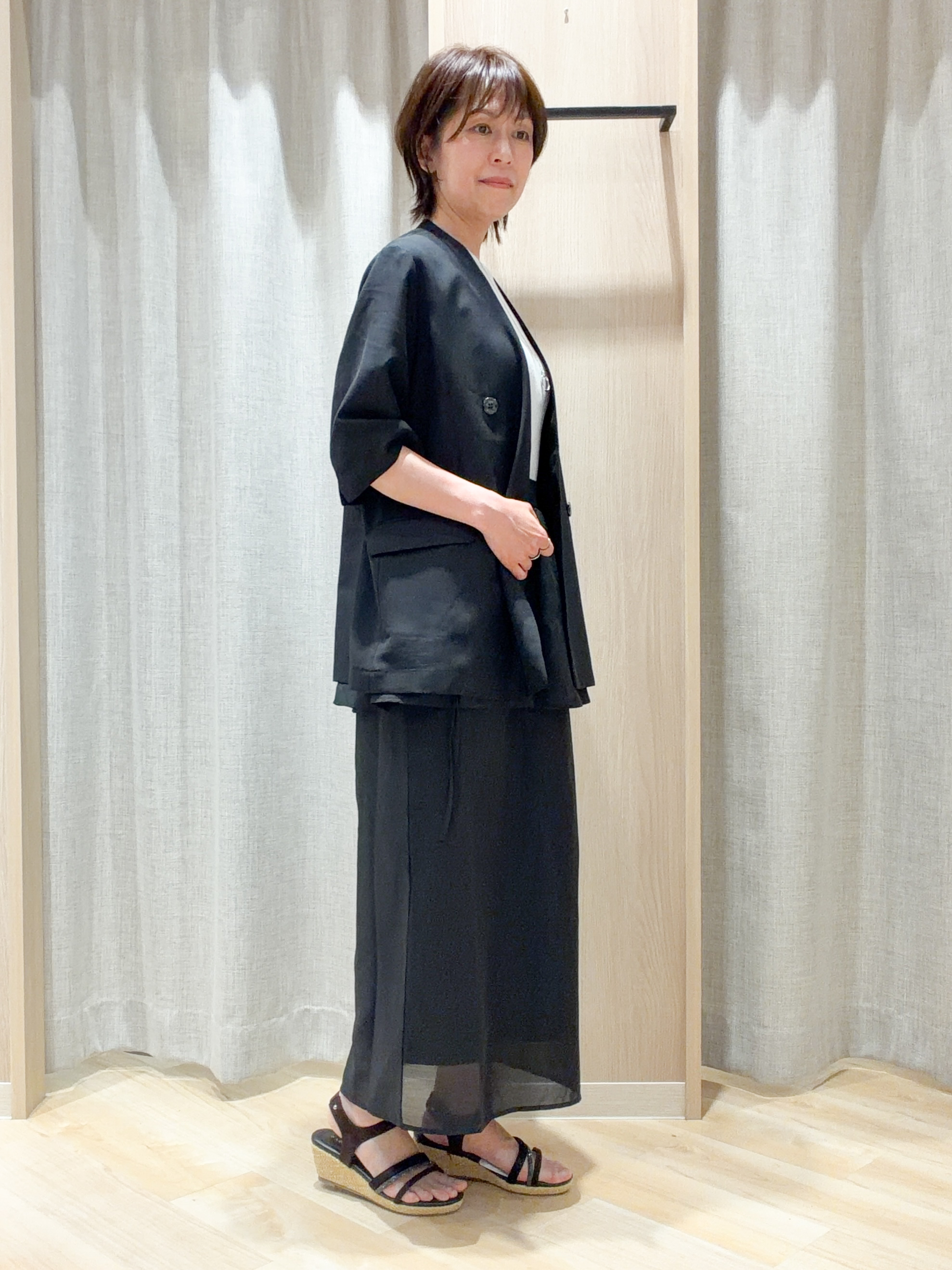 ヨッコさんの「grove｜【洗濯機OK/ひんやり】軽く羽織れるハーフスリーブジャケット」を使ったコーディネート