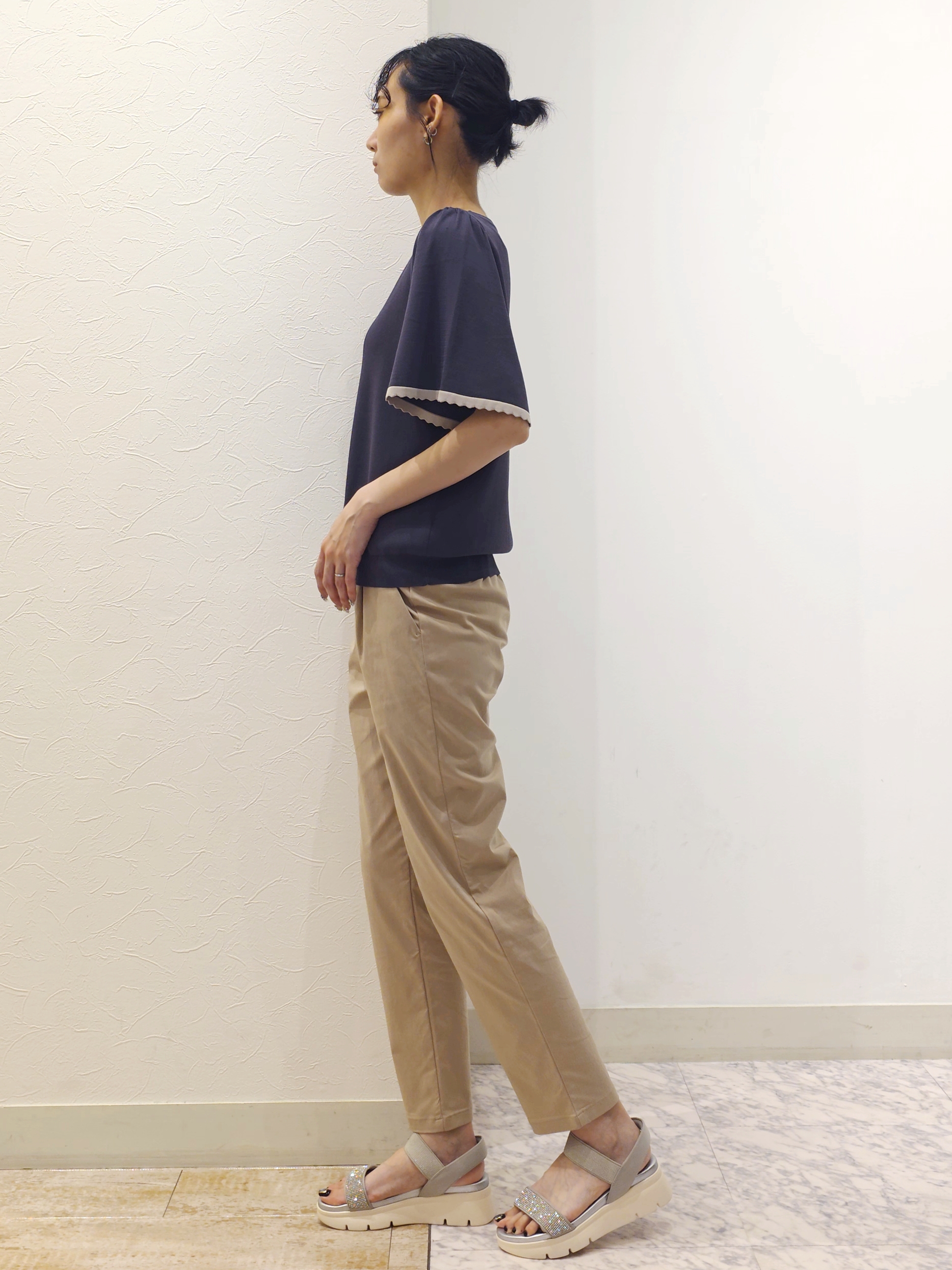 ケイさんの「grove｜高評価！【シリーズ累計36万枚！名品ニット】やわらかドライタッチ スカラップスリーブニット」を使ったコーディネート