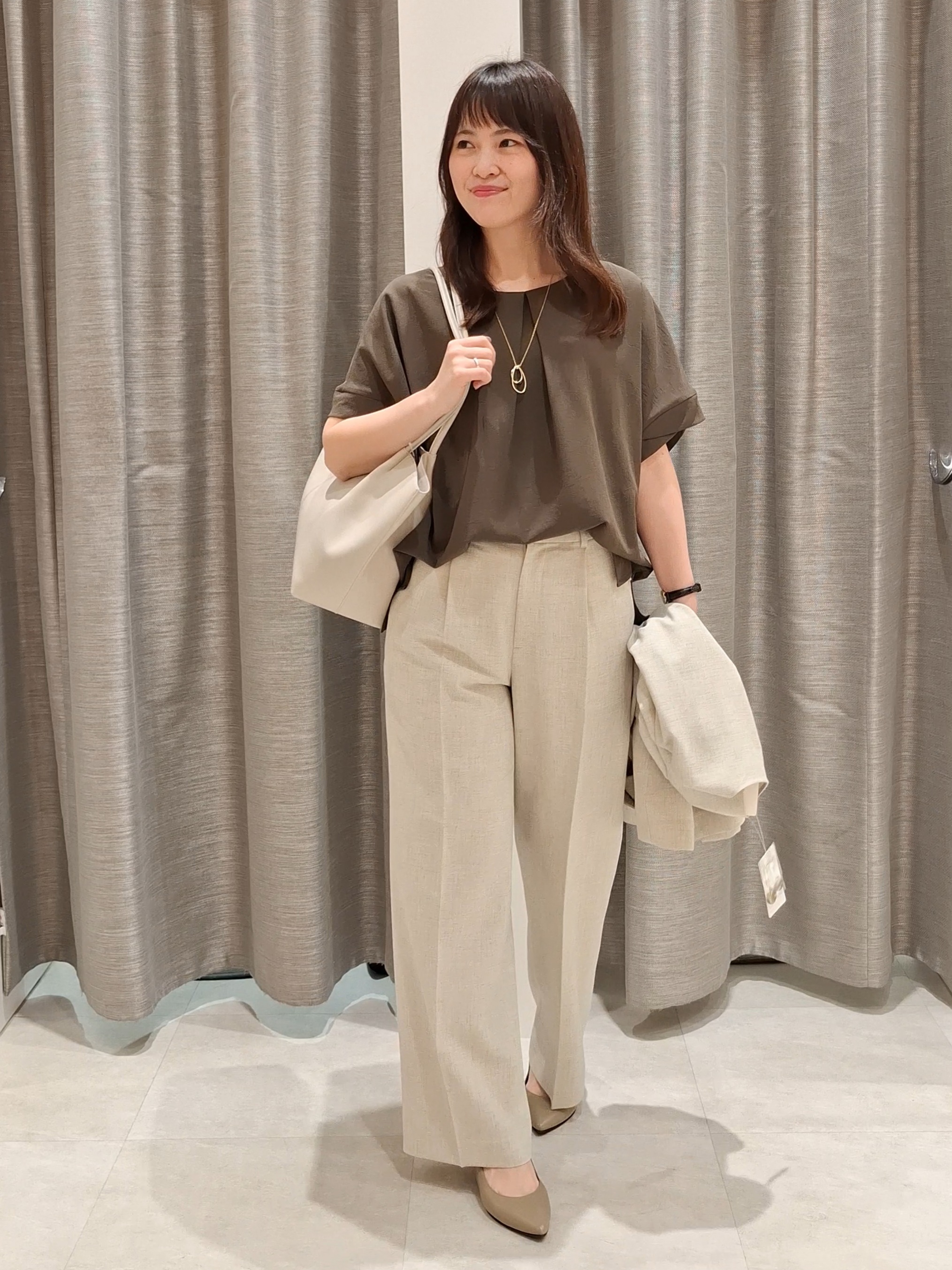 YuKaRiさんの「UNTITLED｜◆【さらりと快適/セットアップ可/UV/接触冷感】スラブカラーレスジャケット」を使ったコーディネート