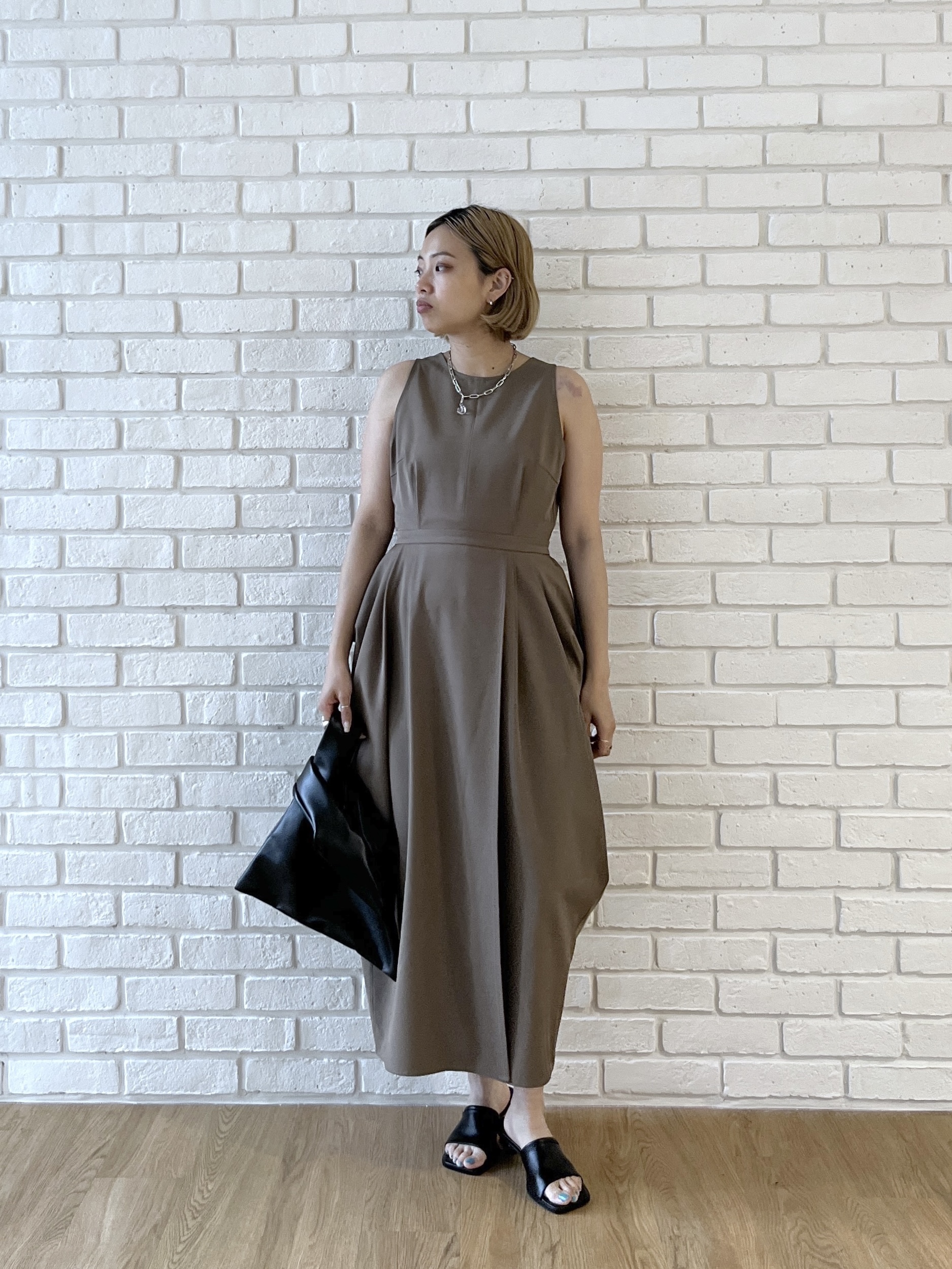 Harukaさんの「INDIVI｜サイドドレープワンピース【UVカット／接触冷感】」を使ったコーディネート