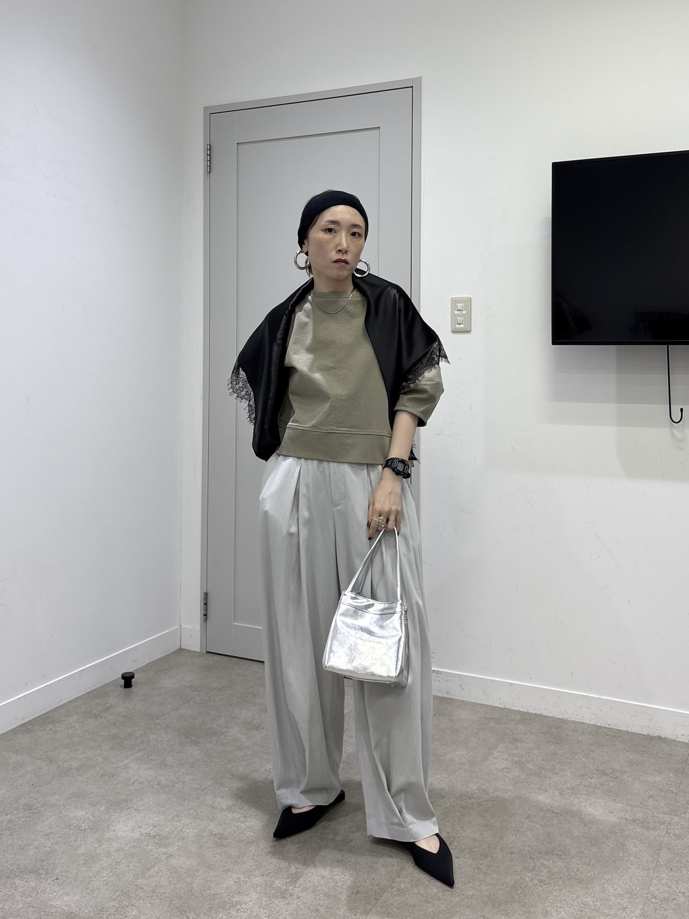kotakiさんの「INDIVI｜ハーフスリーブフォルムカットソー【再入荷／マシンウォッシュ／接触冷感】」を使ったコーディネート