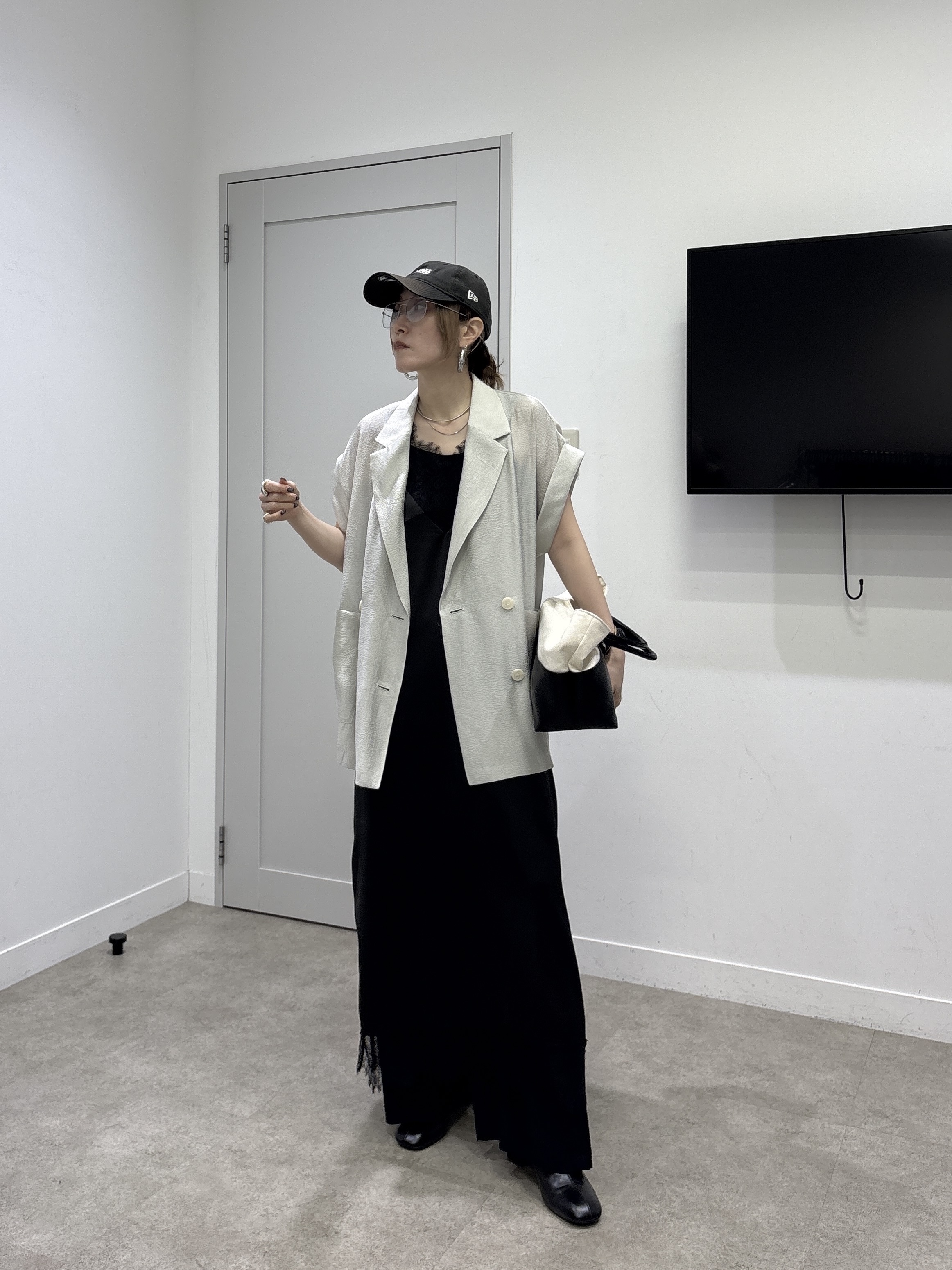 kotakiさんの「INDIVI｜ワッシャーシアー半袖ダブルジャケット」を使ったコーディネート