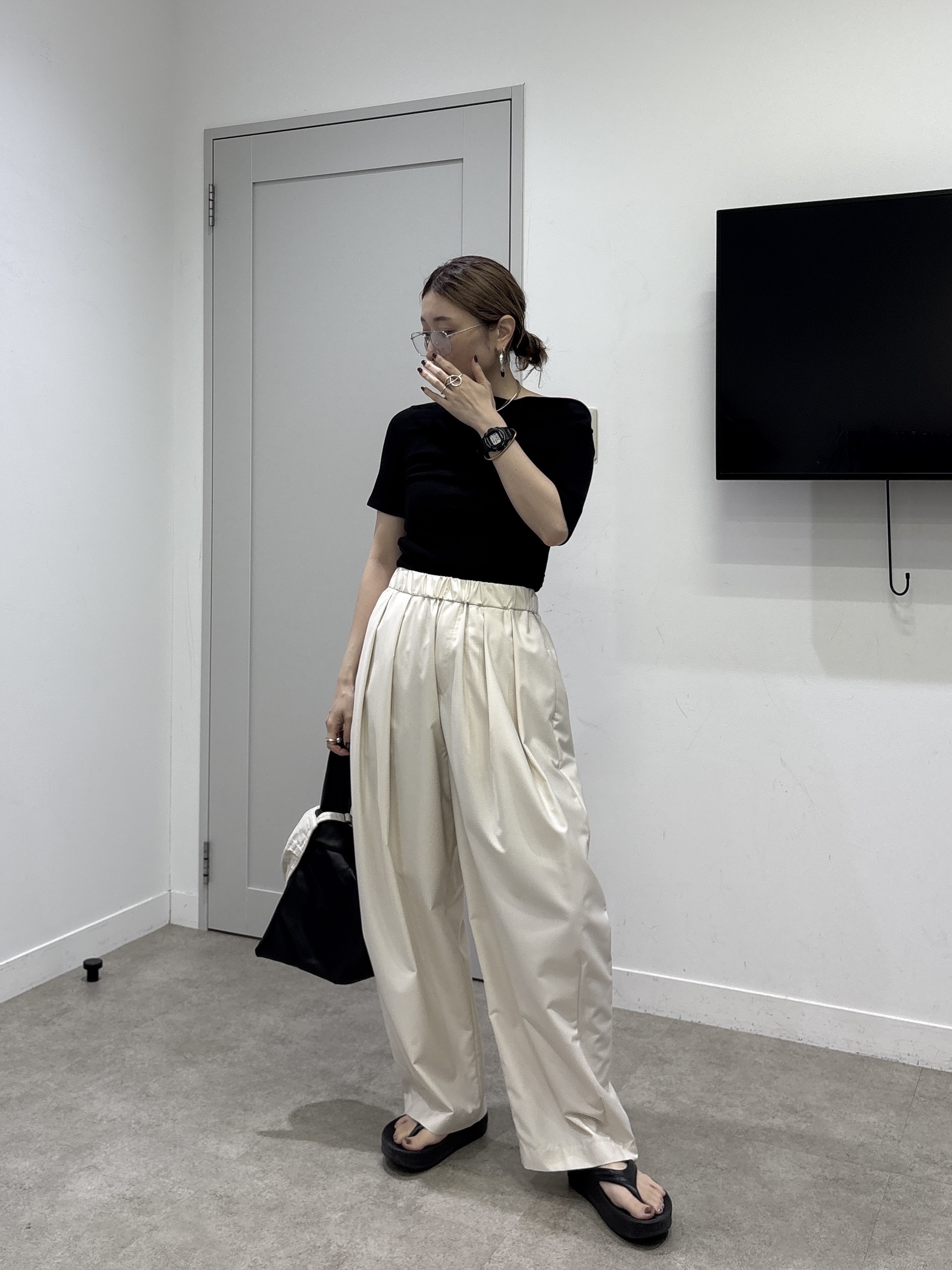 kotakiさんの「INDIVI｜オフショルハーフスリーブカットソー」を使ったコーディネート