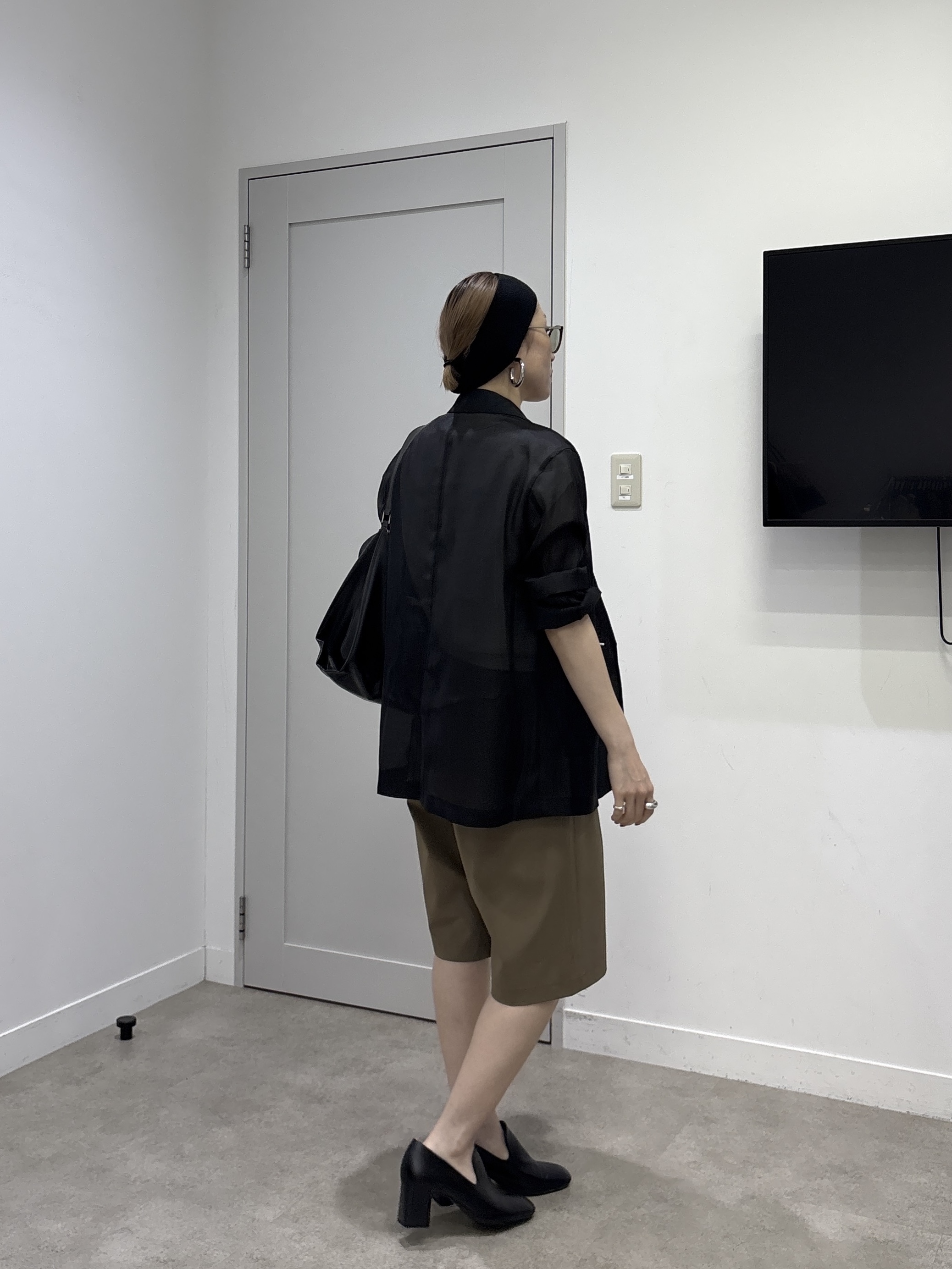 kotakiさんの「INDIVI｜【接触冷感/通気性】シアーシャツジャケット」を使ったコーディネート