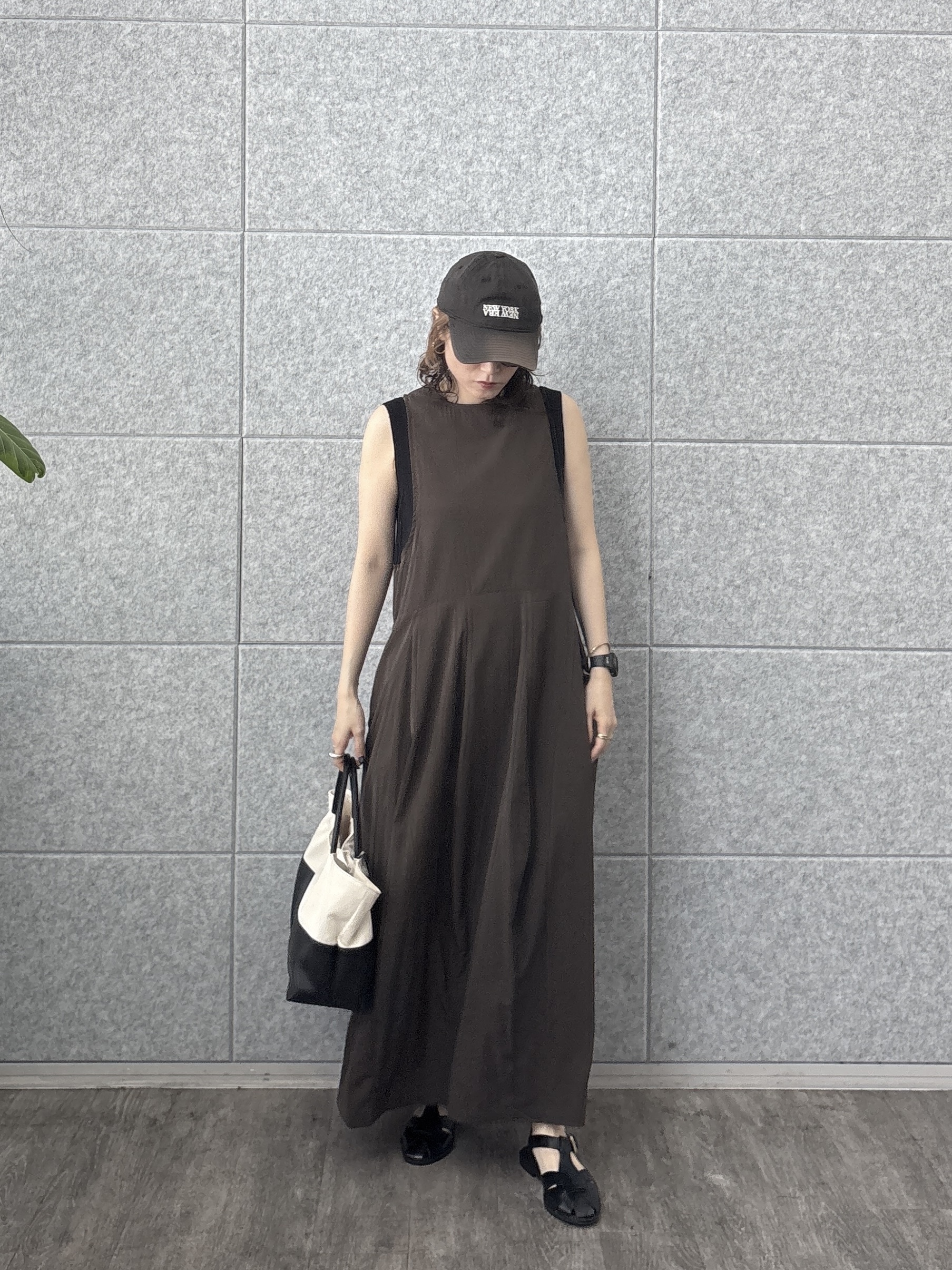kotakiさんの「INDIVI｜イレギュラータックナイロンワンピース【再入荷】」を使ったコーディネート