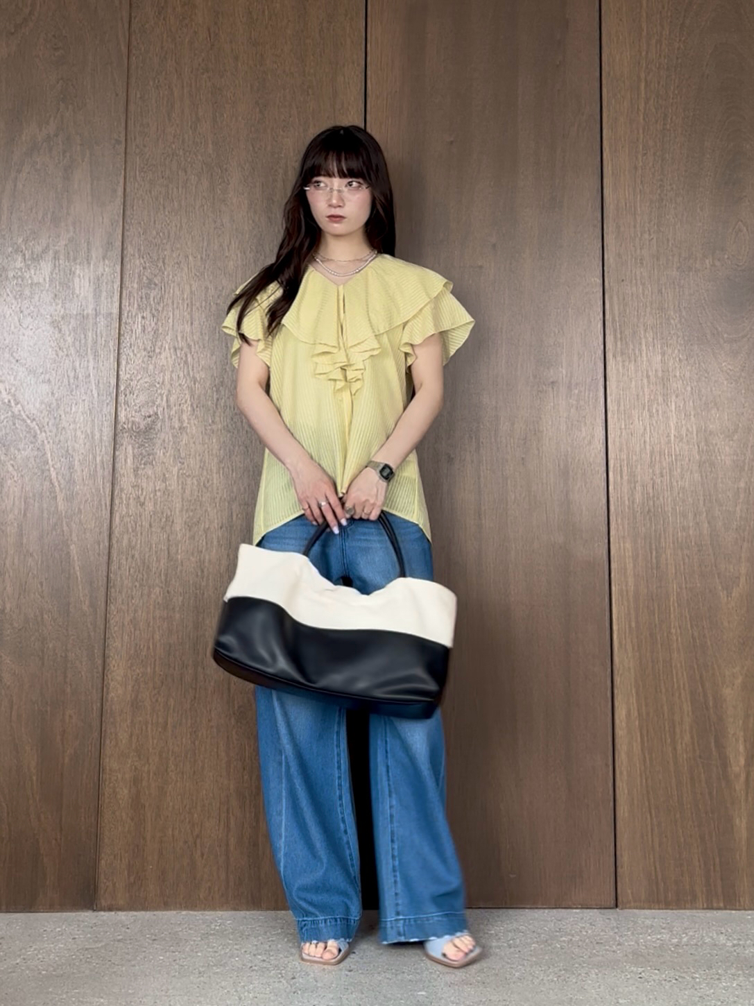 ibukiさんの「INDIVI｜フリルネックシアーブラウス」を使ったコーディネート