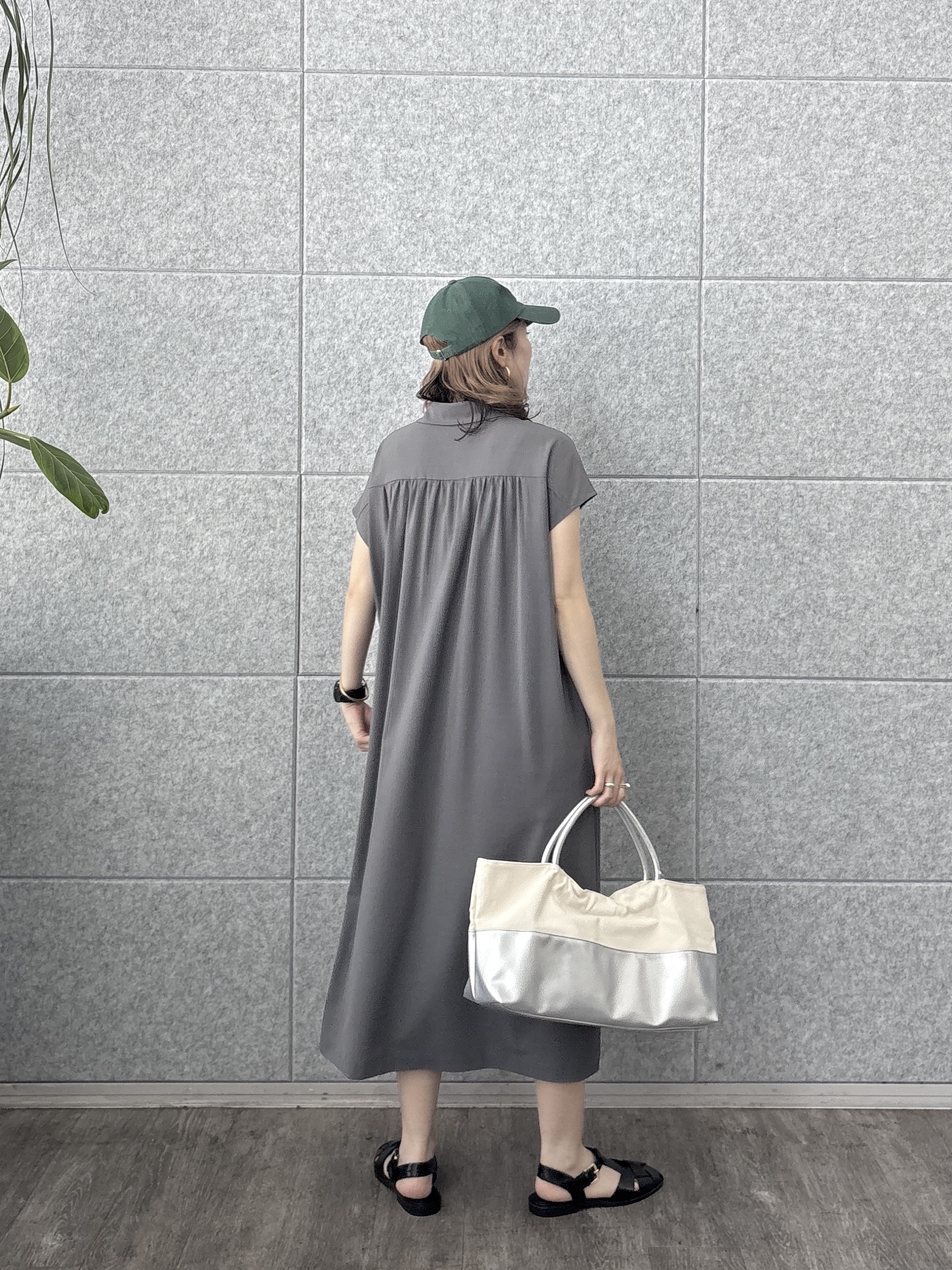 kotakiさんの「INDIVI｜Comfy SET UP｜スキッパーワンピース【通勤／接触冷感／UVカット】」を使ったコーディネート