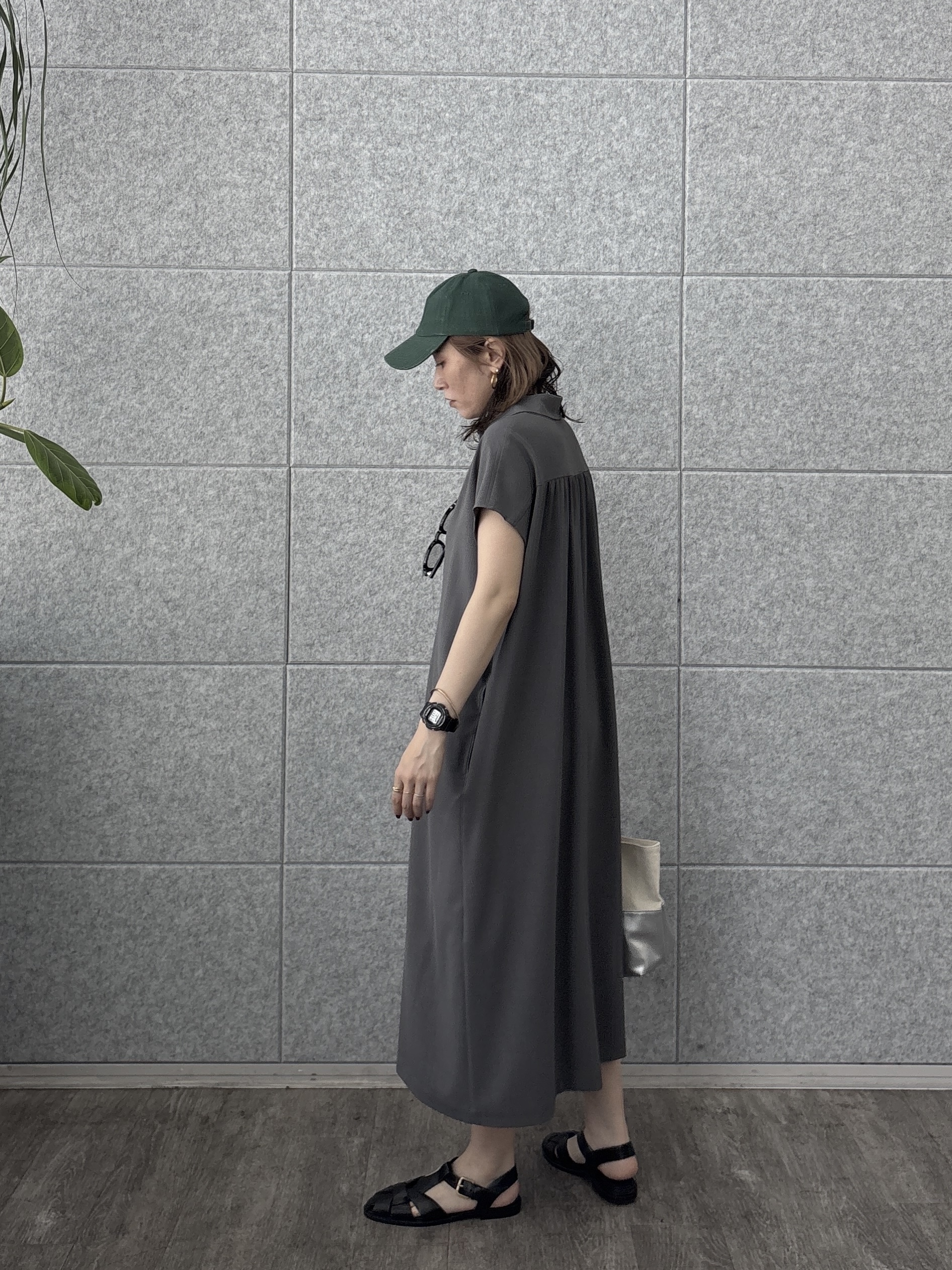 kotakiさんの「INDIVI｜Comfy SET UP｜スキッパーワンピース【通勤／接触冷感／UVカット】」を使ったコーディネート