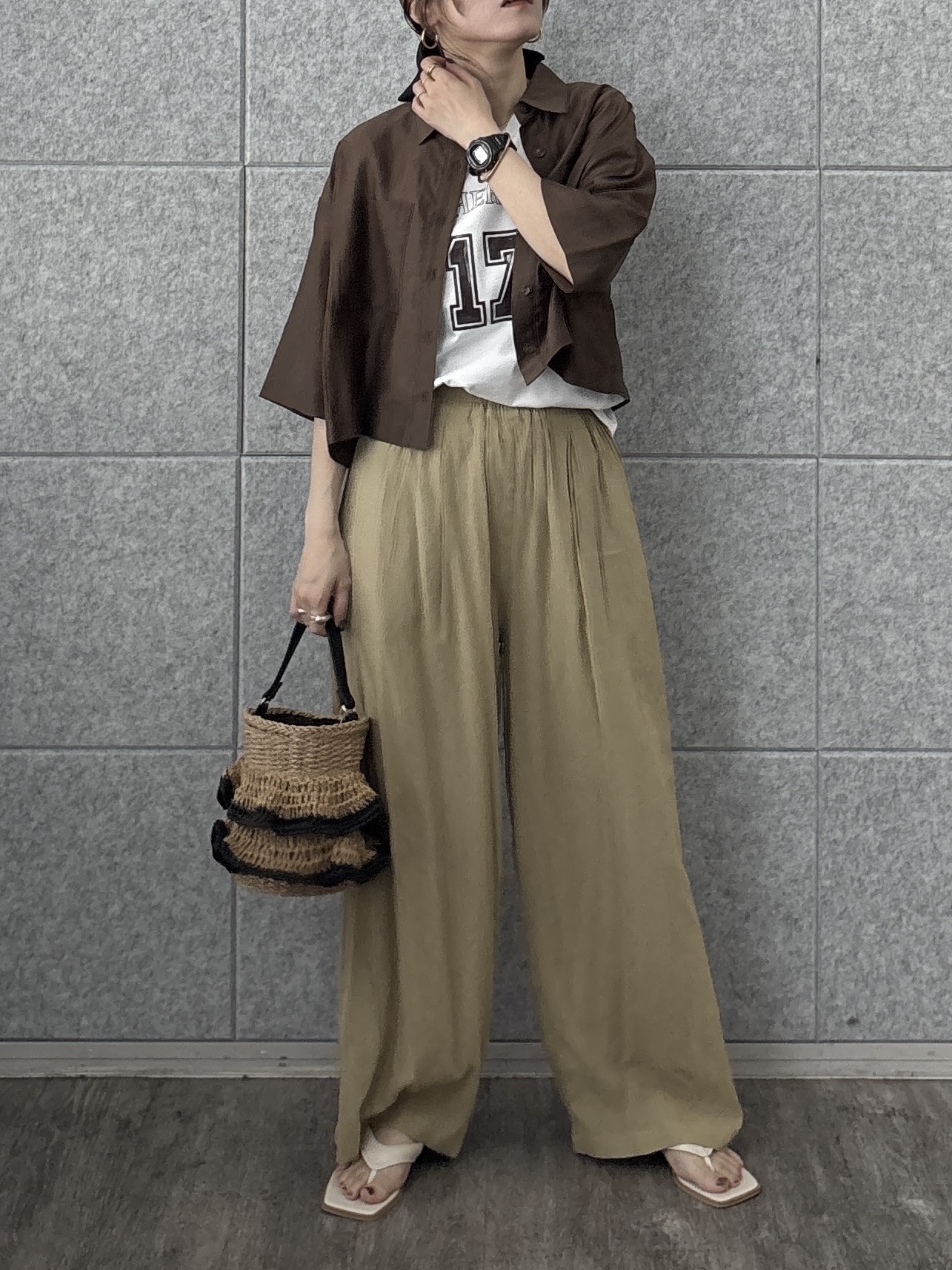 kotakiさんの「INDIVI｜ボックスシルエットシアーシャツ【接触冷感】」を使ったコーディネート