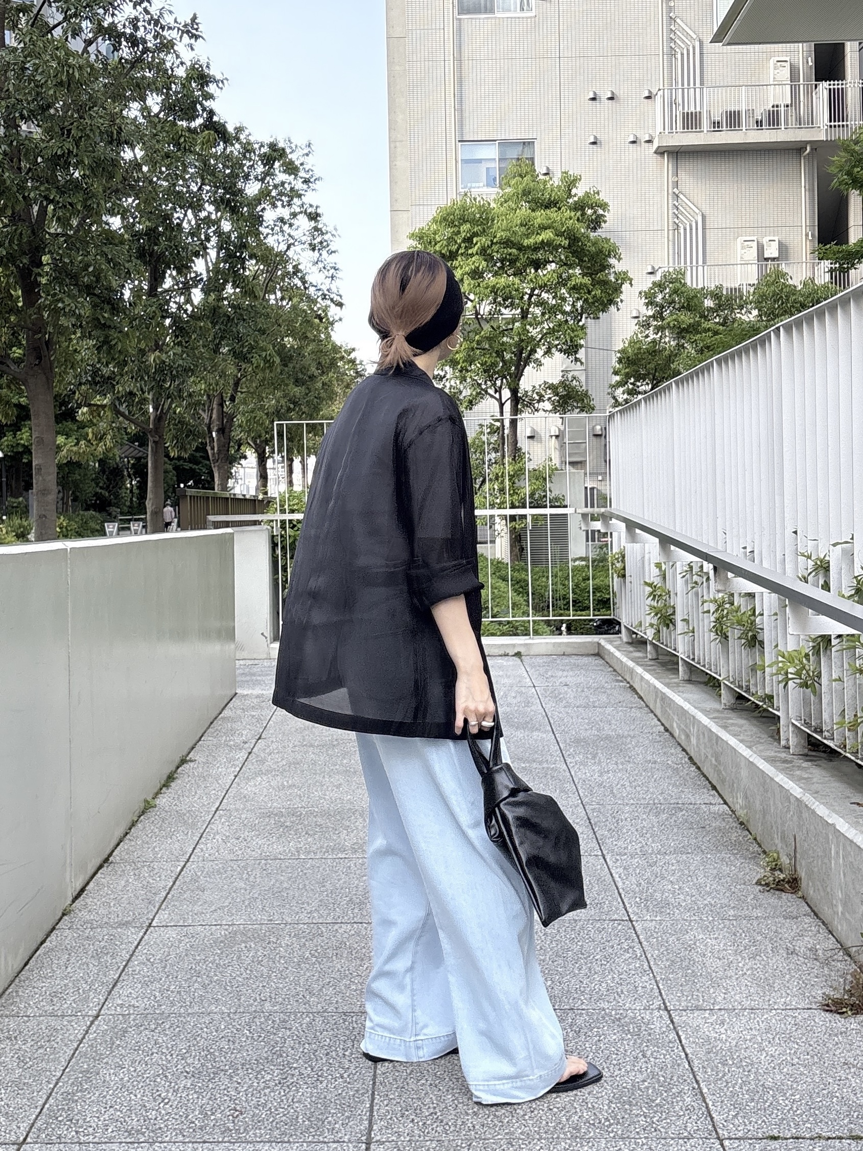 kotakiさんの「INDIVI｜【接触冷感/通気性】シアーシャツジャケット」を使ったコーディネート