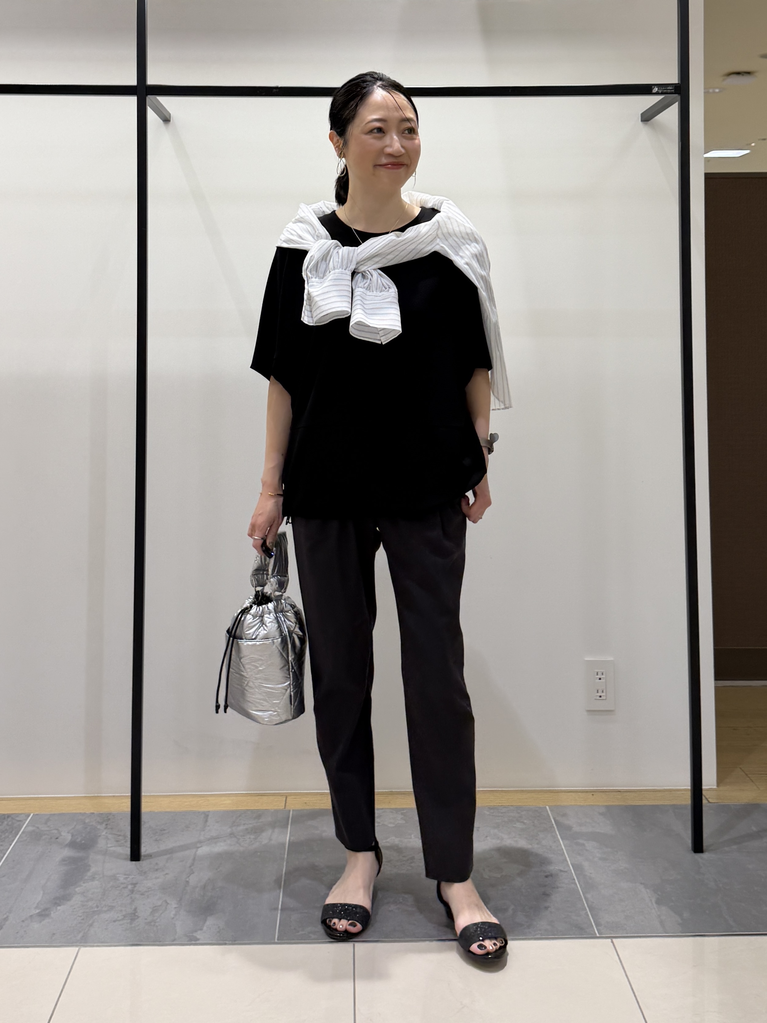 shihoさんの「INDIVI｜【洗える／2WAY／裾ドロスト付き】 ドルマンスリーブチュニックトップス」を使ったコーディネート