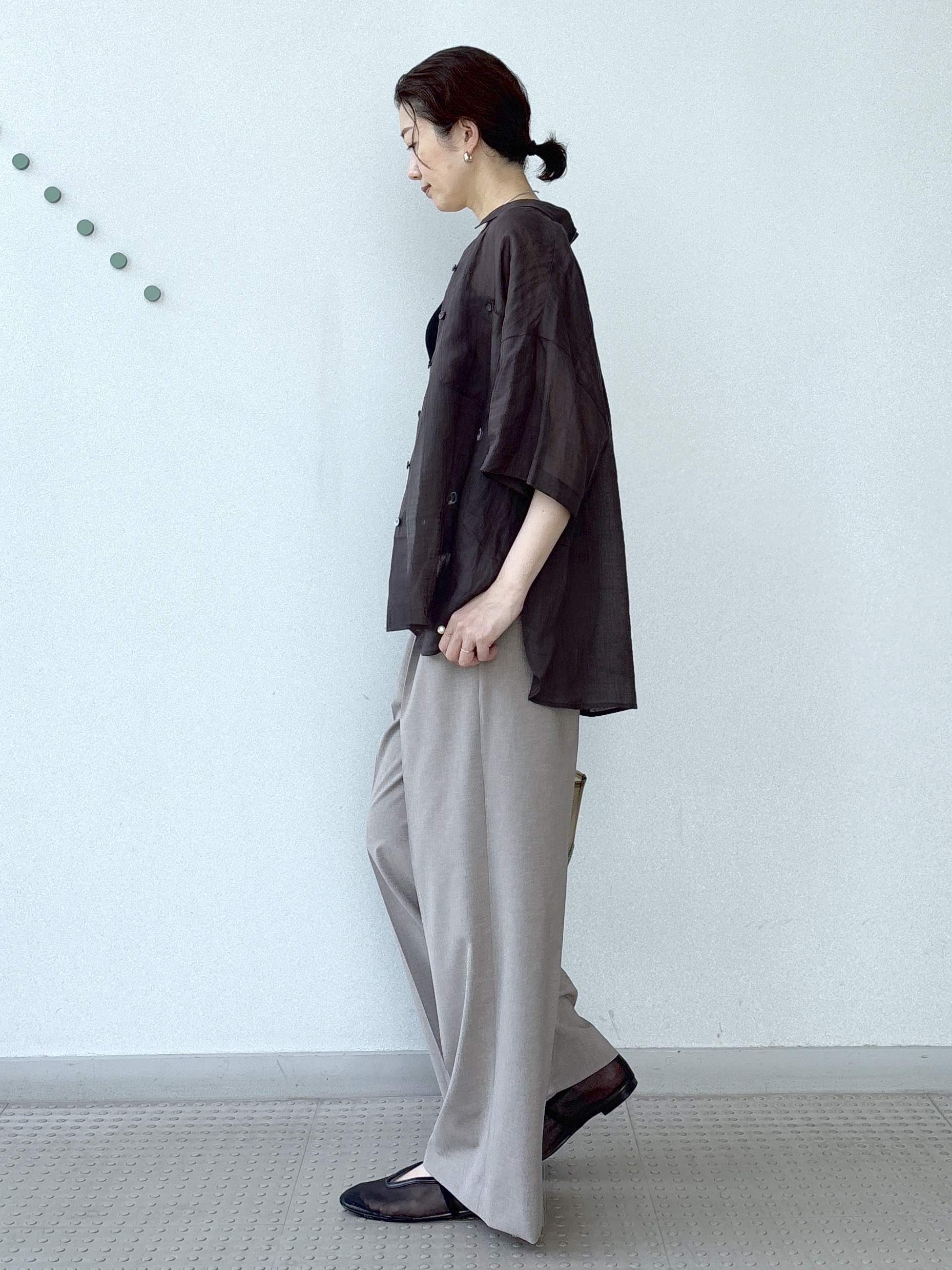 saitoさんの「DRESSTERIOR｜ピュアラミー シャツ」を使ったコーディネート