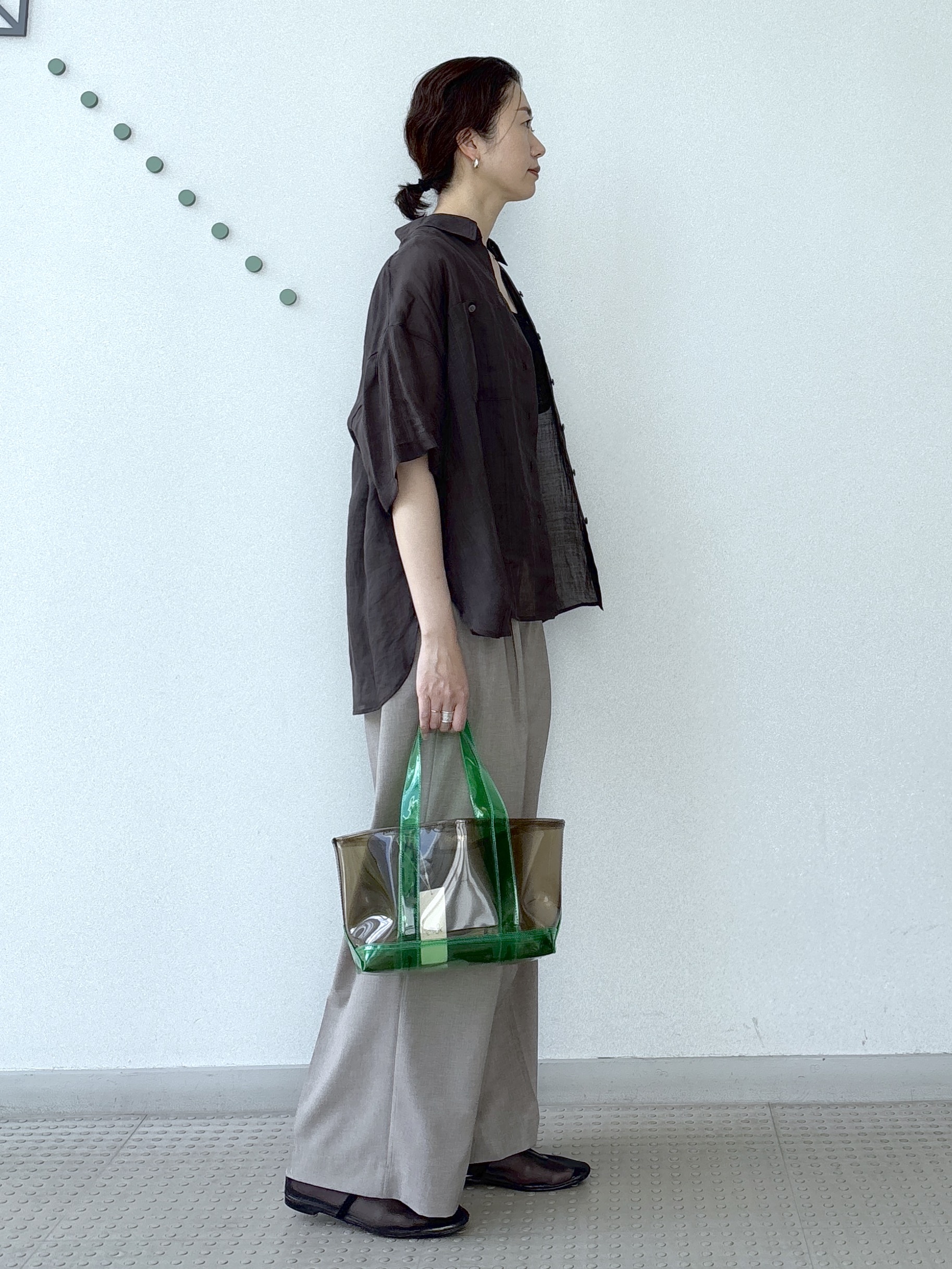 saitoさんの「DRESSTERIOR｜ピュアラミー シャツ」を使ったコーディネート