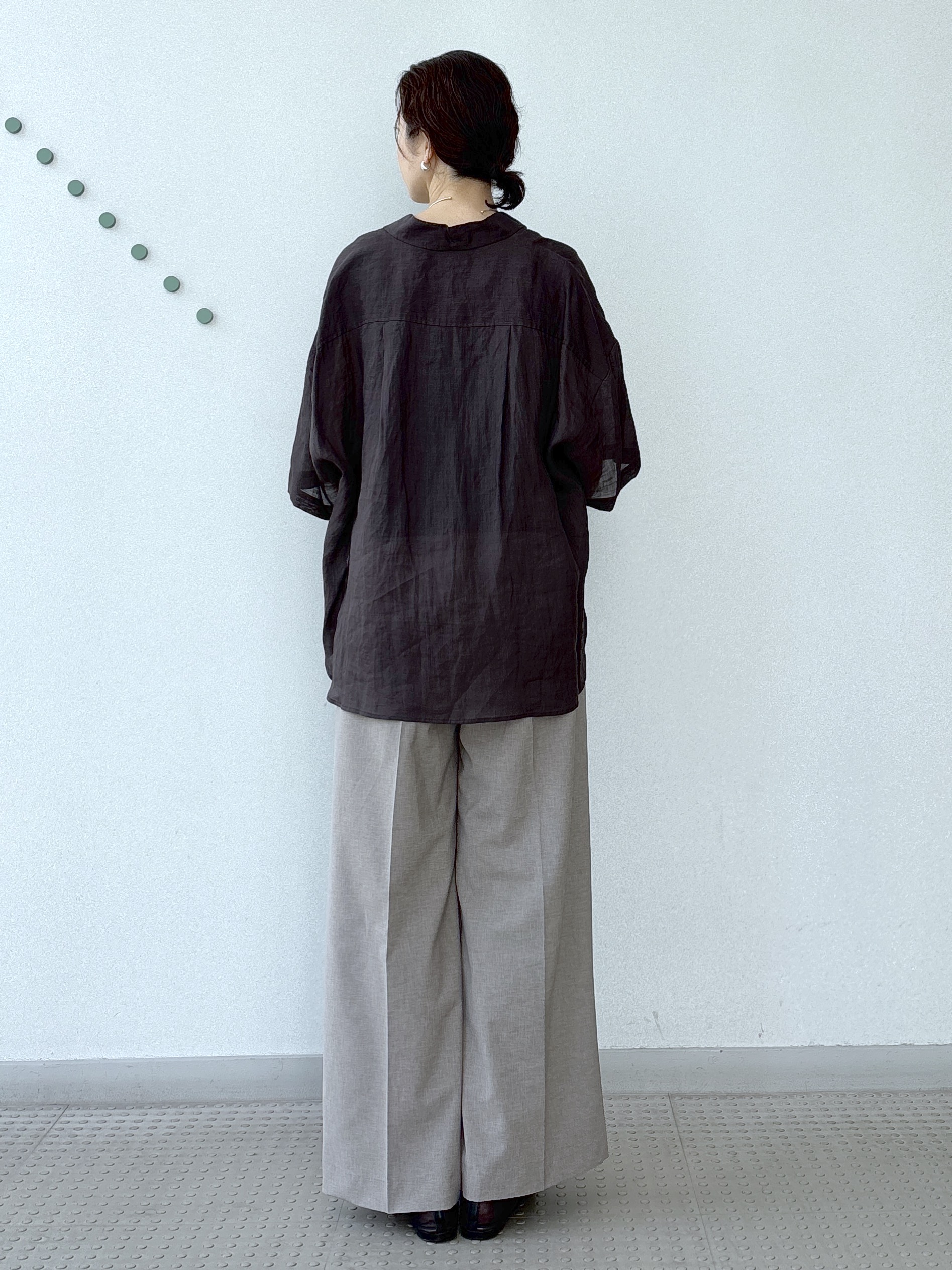 saitoさんの「DRESSTERIOR｜ピュアラミー シャツ」を使ったコーディネート