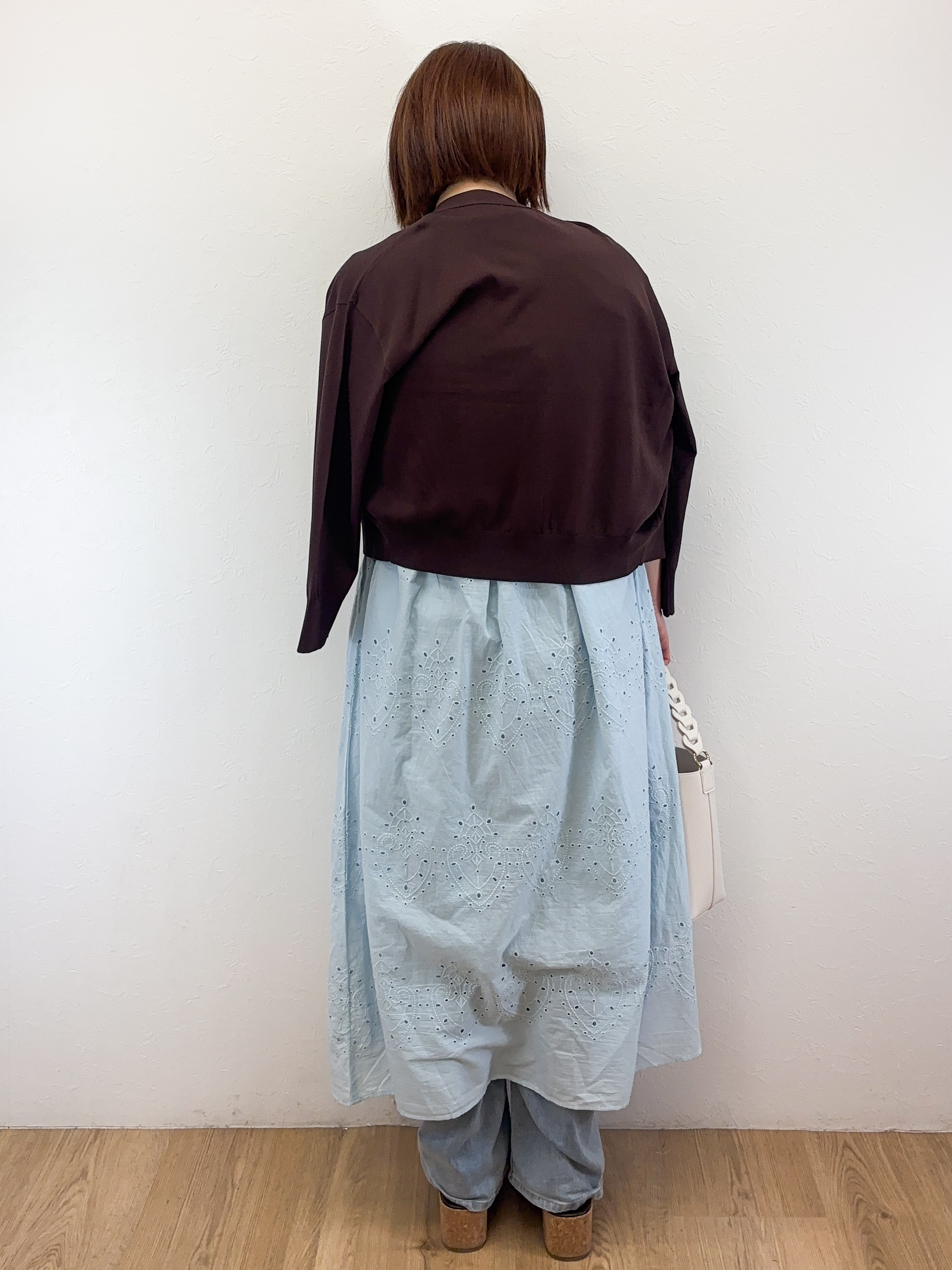 Takeさんの「OPAQUE.CLIP｜【UV／接触冷感】Vネックリラクシーニットカーディガン《洗濯機OK／抗ピル》」を使ったコーディネート