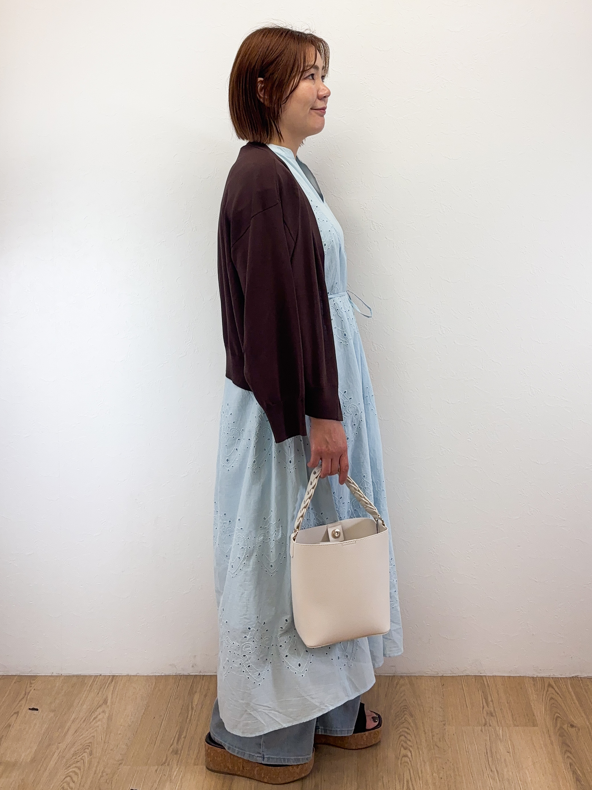 Takeさんの「OPAQUE.CLIP｜【UV／接触冷感】Vネックリラクシーニットカーディガン《洗濯機OK／抗ピル》」を使ったコーディネート
