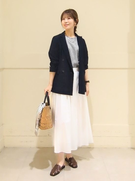 SHOさんの「INDIVI｜【洗える／多機能／SETUP可】着る日傘ダブルジャケット」を使ったコーディネート
