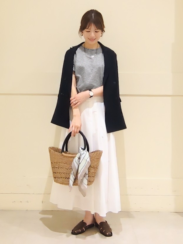 SHOさんの「INDIVI｜【洗える／多機能／SETUP可】着る日傘ダブルジャケット」を使ったコーディネート