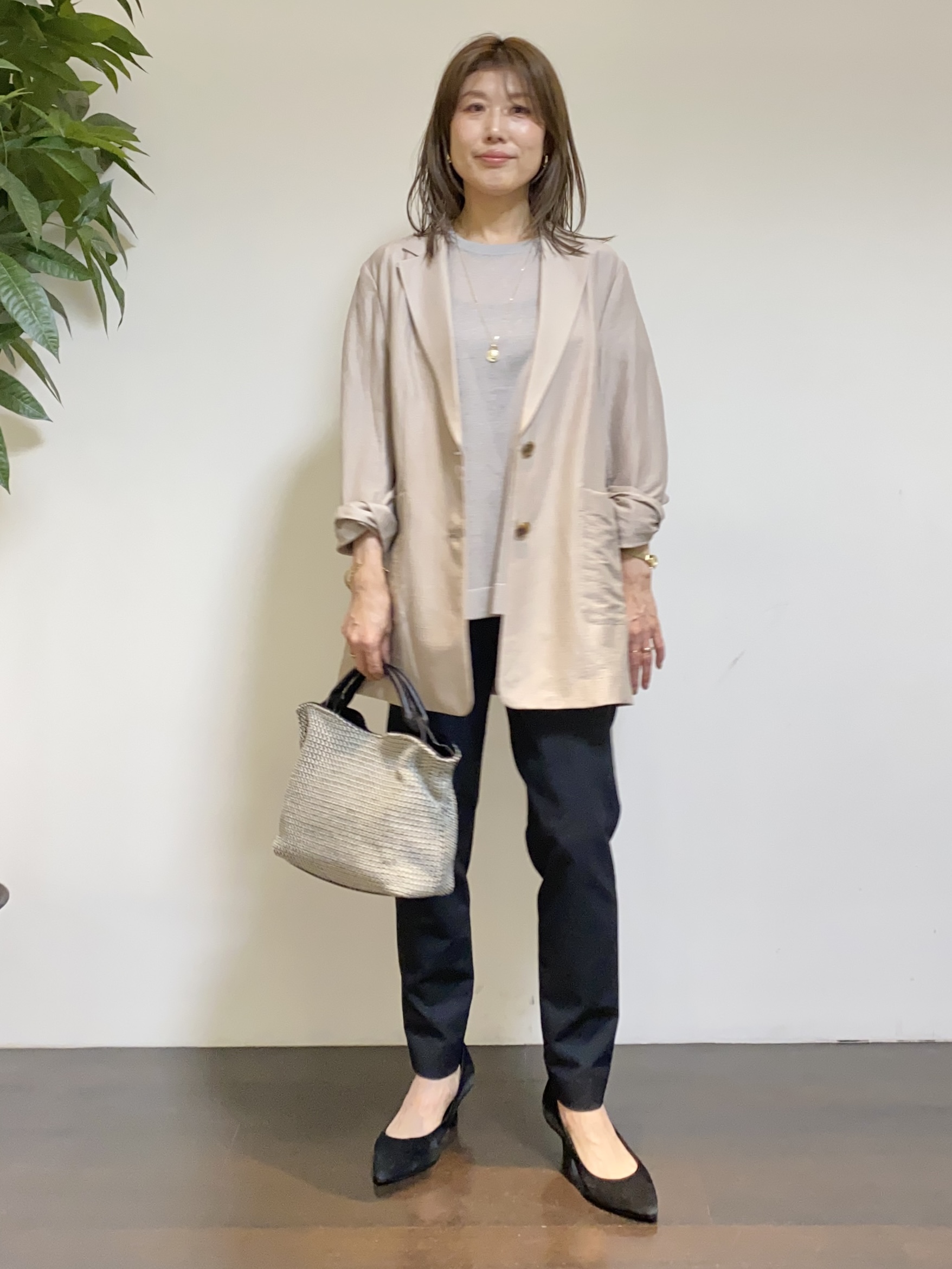 tomoさんの「UNTITLED｜◆【程よいシアー感/洗える】エアリーバイオジャケット」を使ったコーディネート