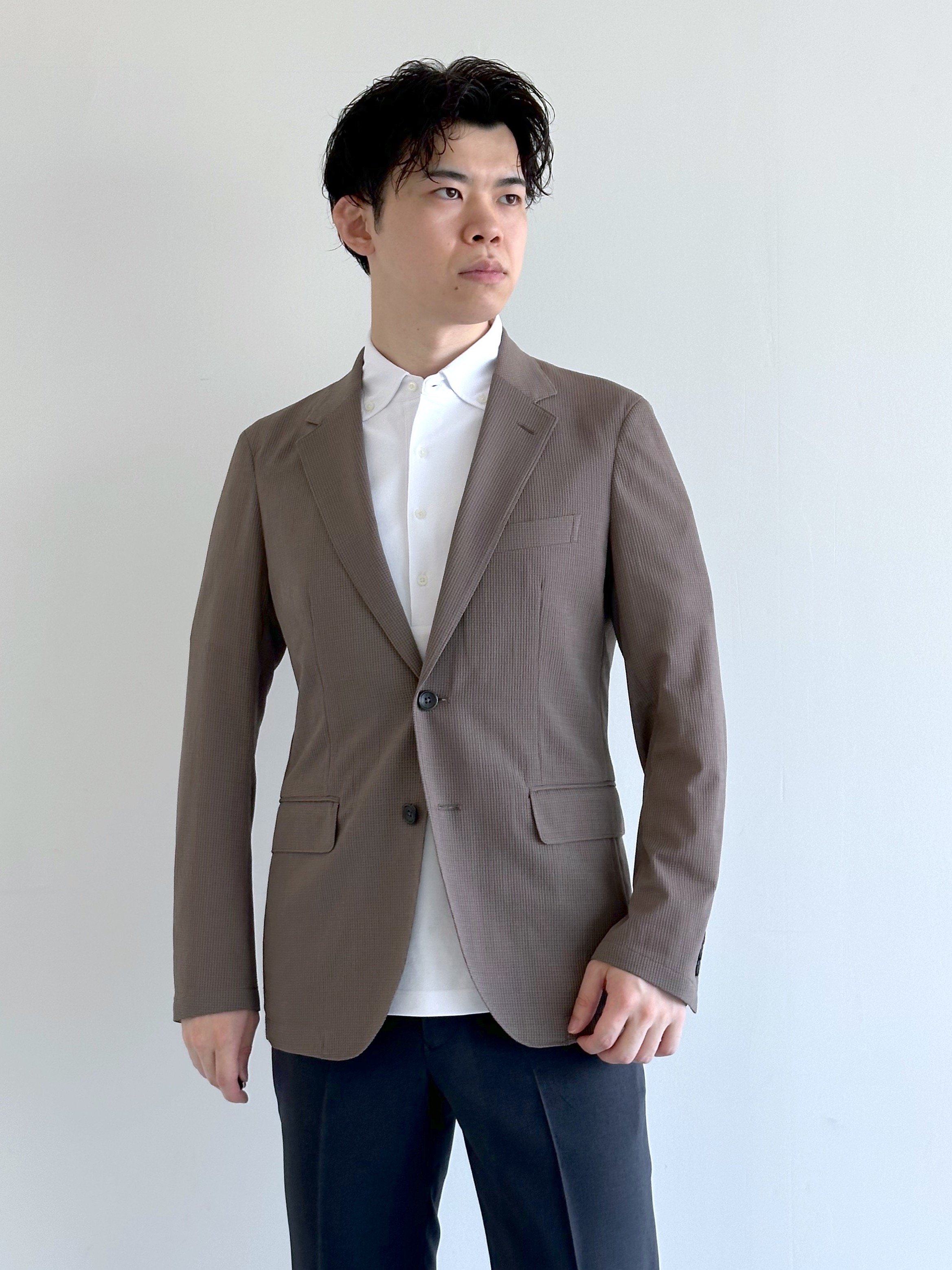 イッシーさんの「TAKEO KIKUCHI｜【Begin5月号掲載/通気性】トリコットサッカー ジャケット」を使ったコーディネート