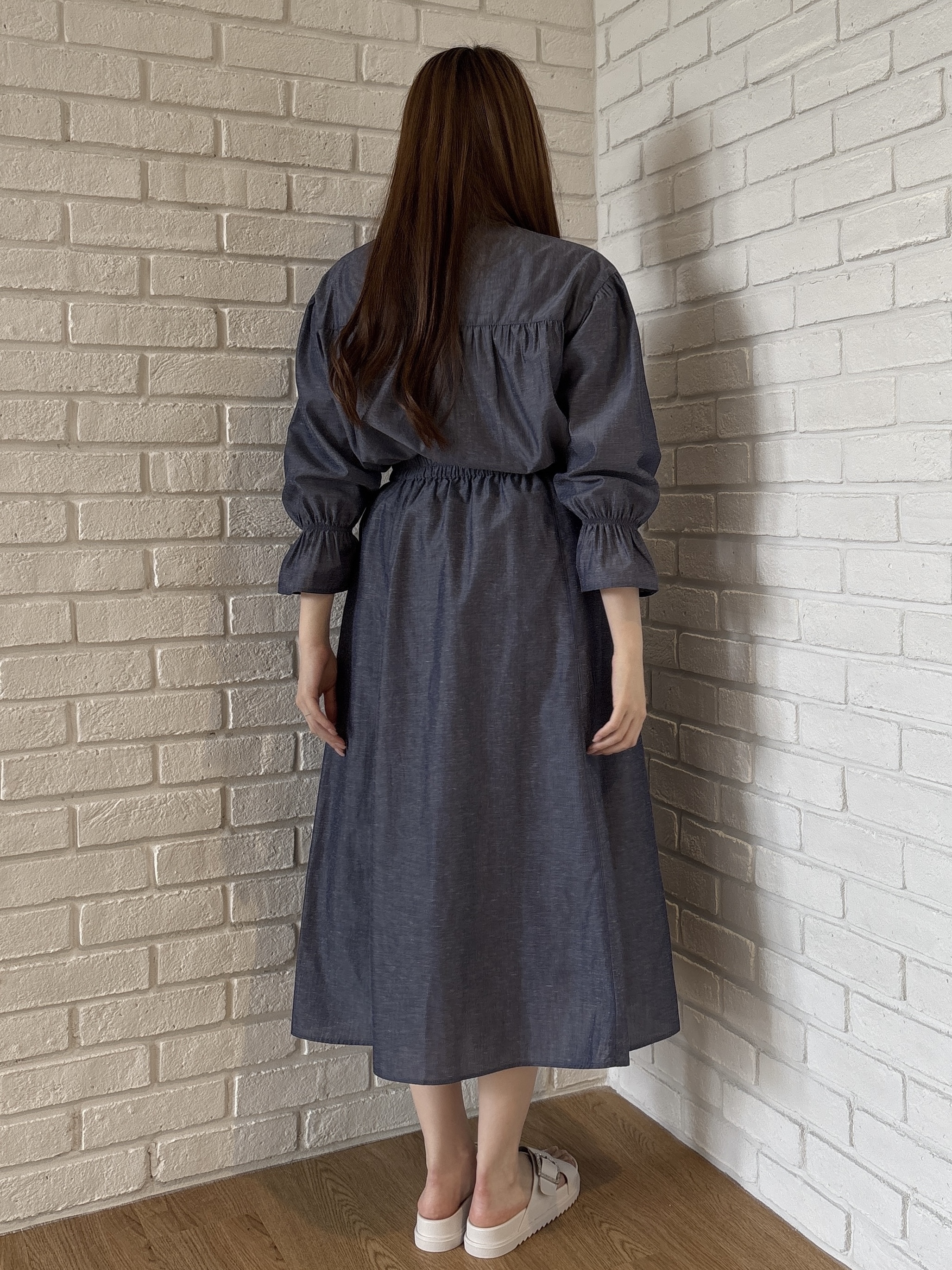 sayaさんの「grove｜【イージーケア】麻混スタンドギャザーシャツ」を使ったコーディネート