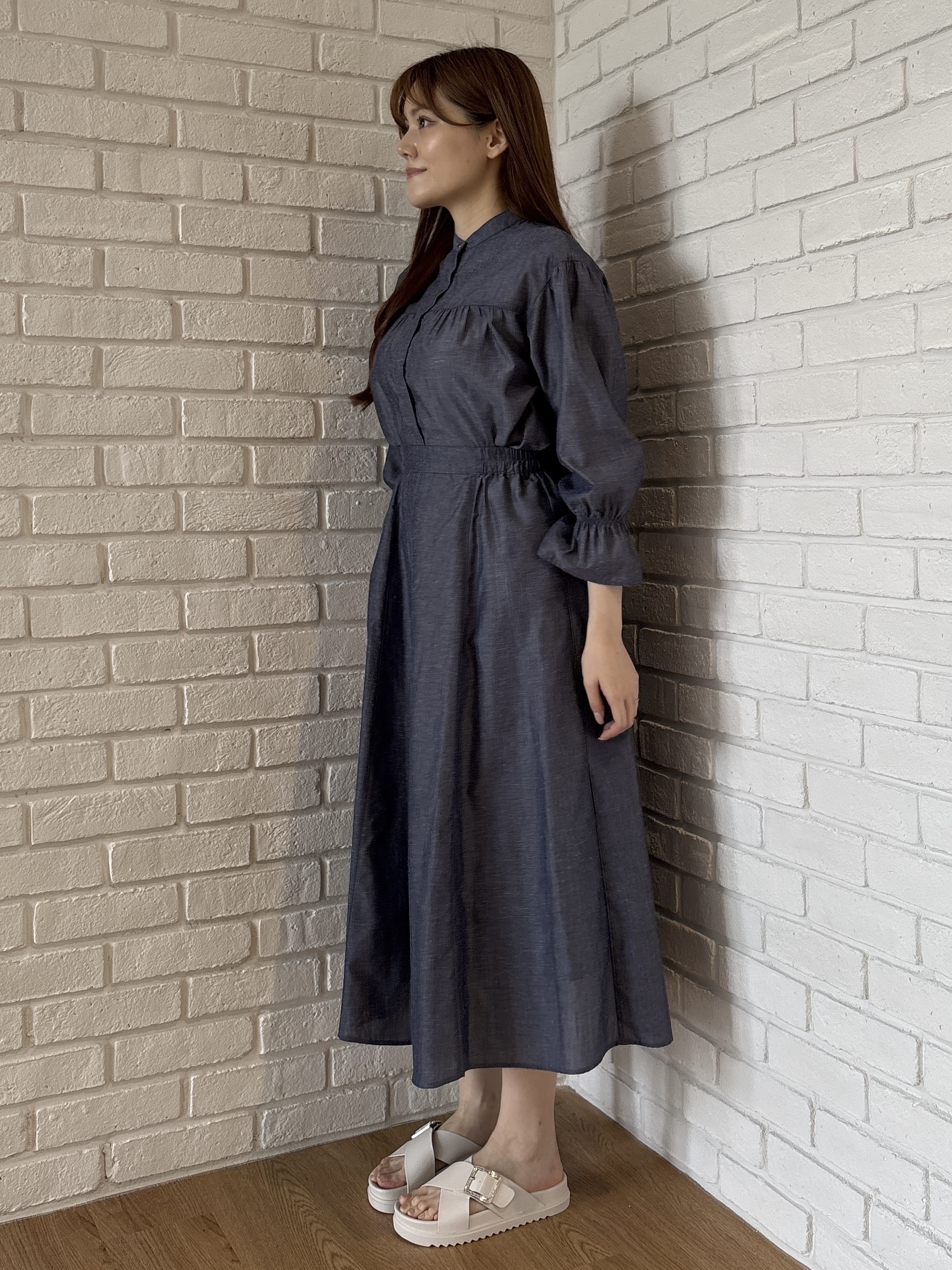 sayaさんの「grove｜【イージーケア】麻混スタンドギャザーシャツ」を使ったコーディネート