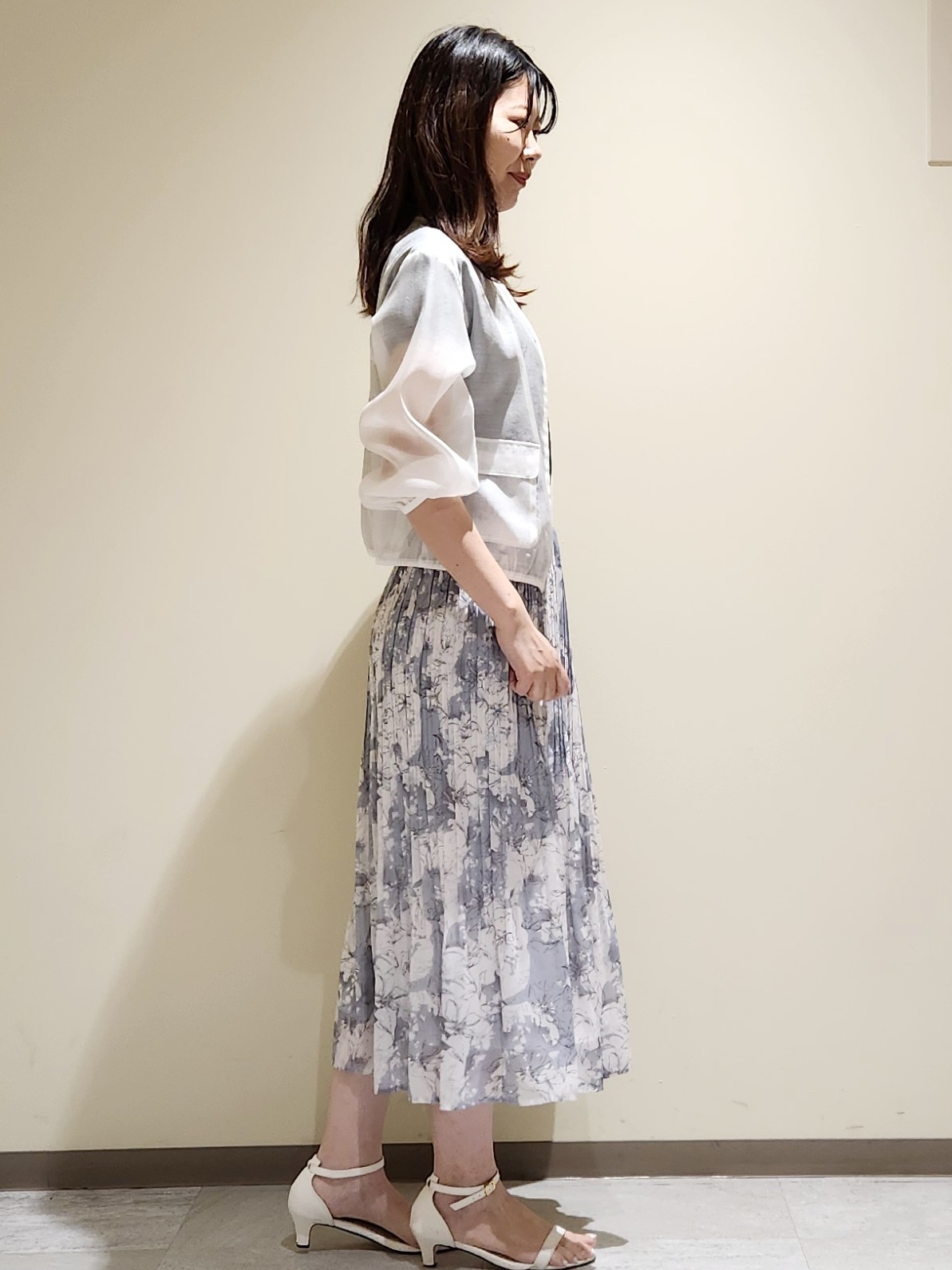 yukaさんの「COUP DE CHANCE｜【手洗い可/軽量】シアーブルゾン」を使ったコーディネート