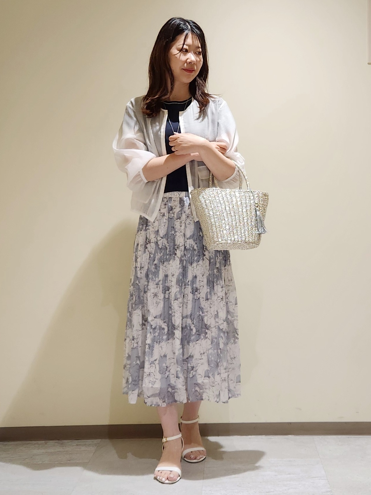 yukaさんの「COUP DE CHANCE｜【手洗い可/軽量】シアーブルゾン」を使ったコーディネート