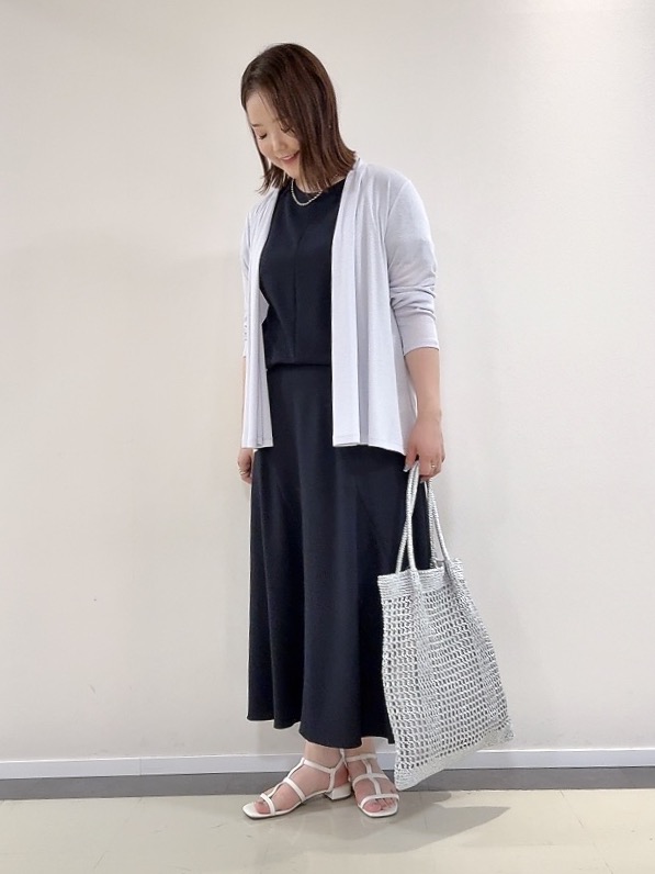 YUIさんの「UNTITLED｜【接触冷感/UVカット/遮熱機能】フライスジャージカーディガン」を使ったコーディネート