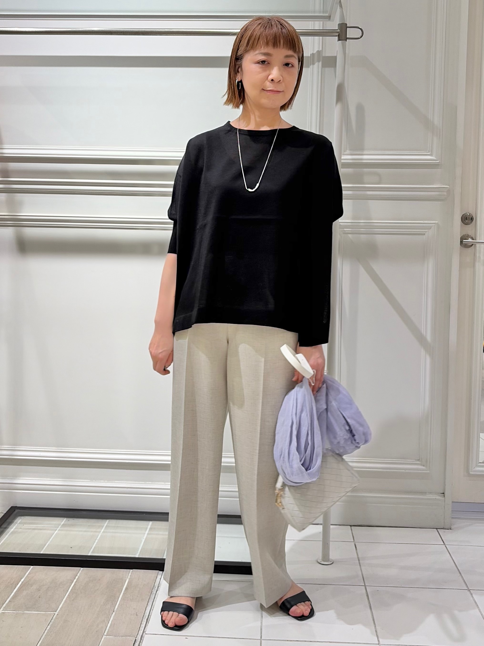 AKKOさんの「UNTITLED｜【アンサンブル可/洗える】シアーレーヨンニット」を使ったコーディネート