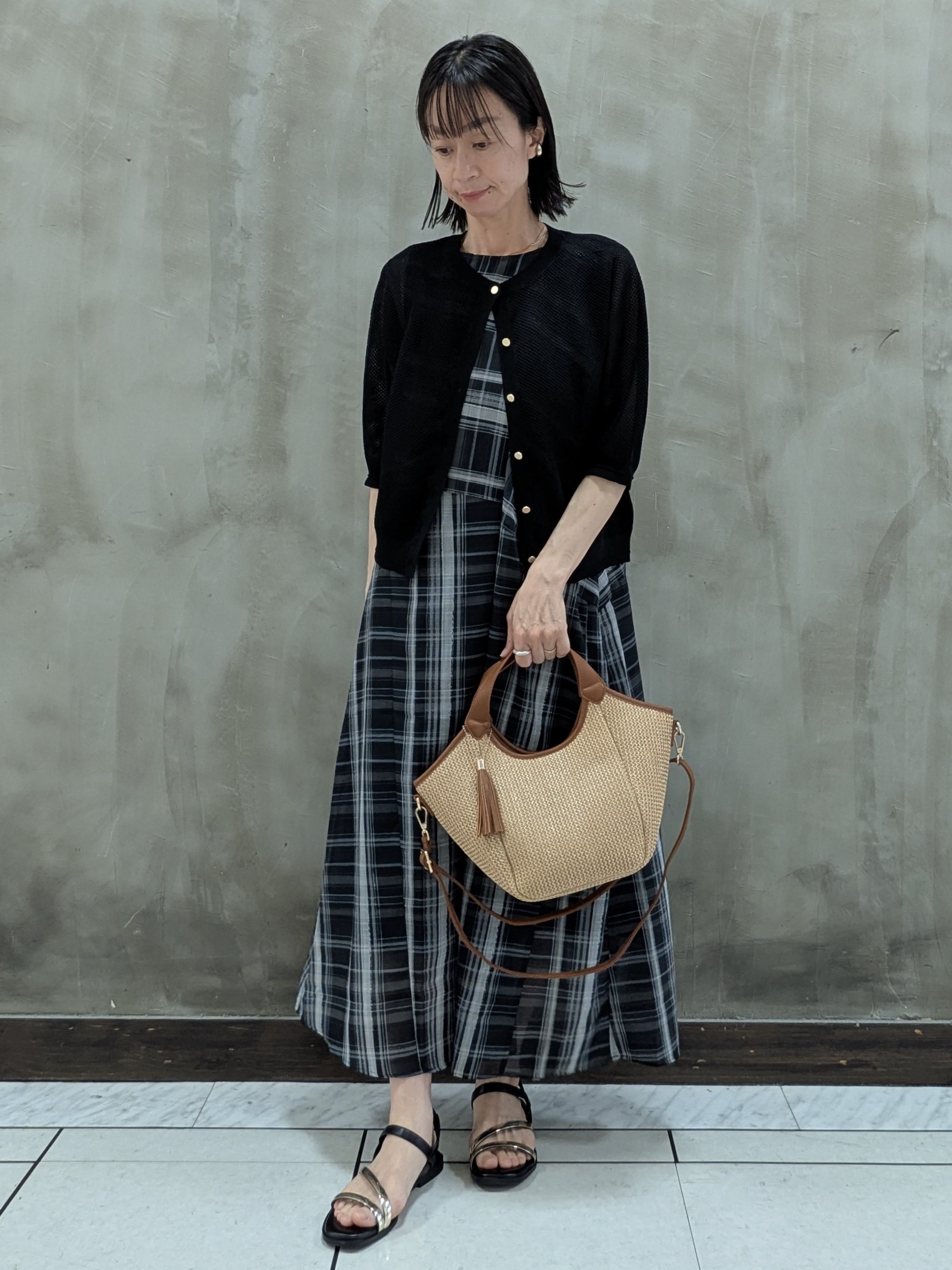 shioさんの「grove｜【洗える】透けない、大人のメッシュカーディガン」を使ったコーディネート