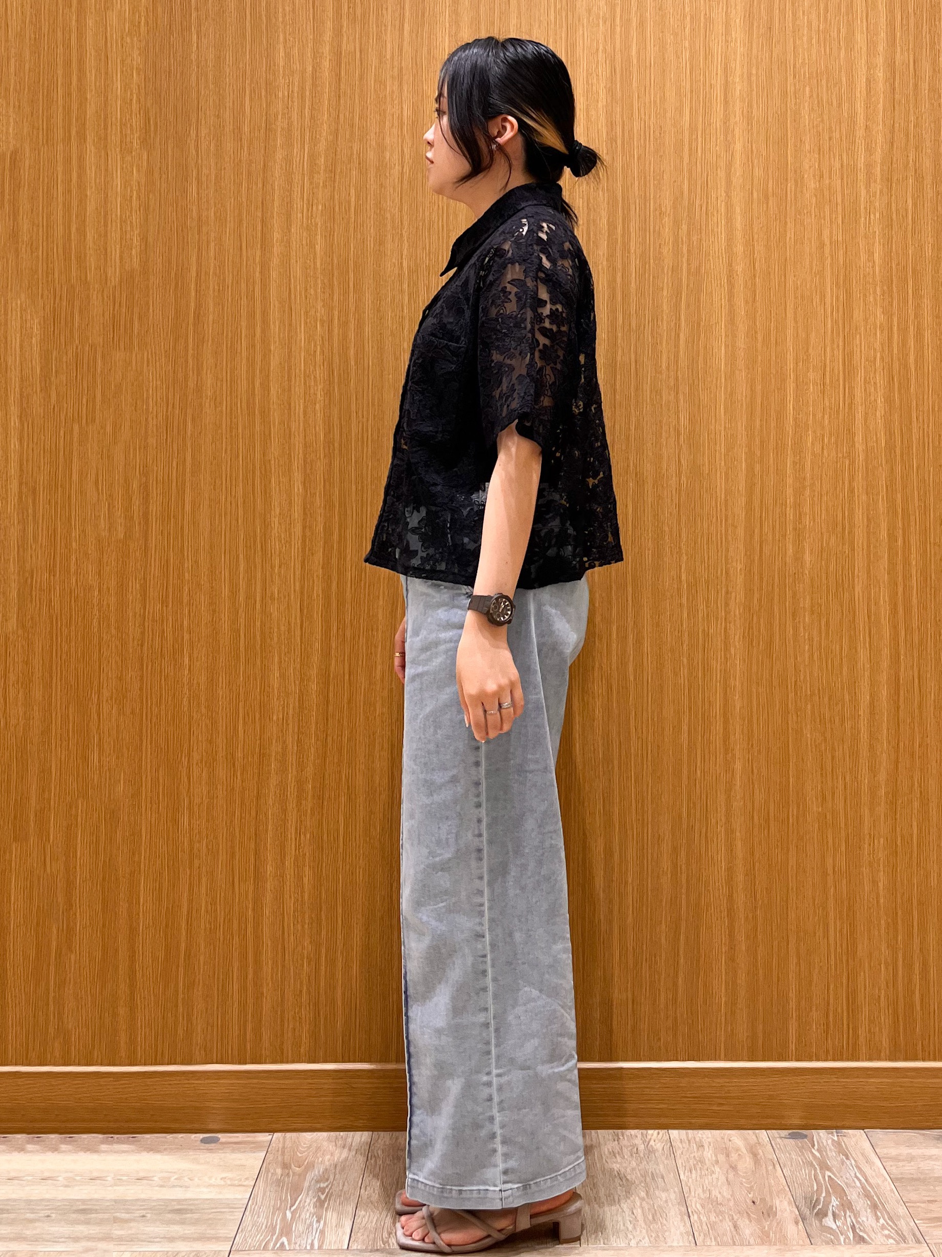 aさんの「OPAQUE.CLIP｜フラワー刺繍シアーシャツ【洗濯機OK／イージーアイロン】」を使ったコーディネート