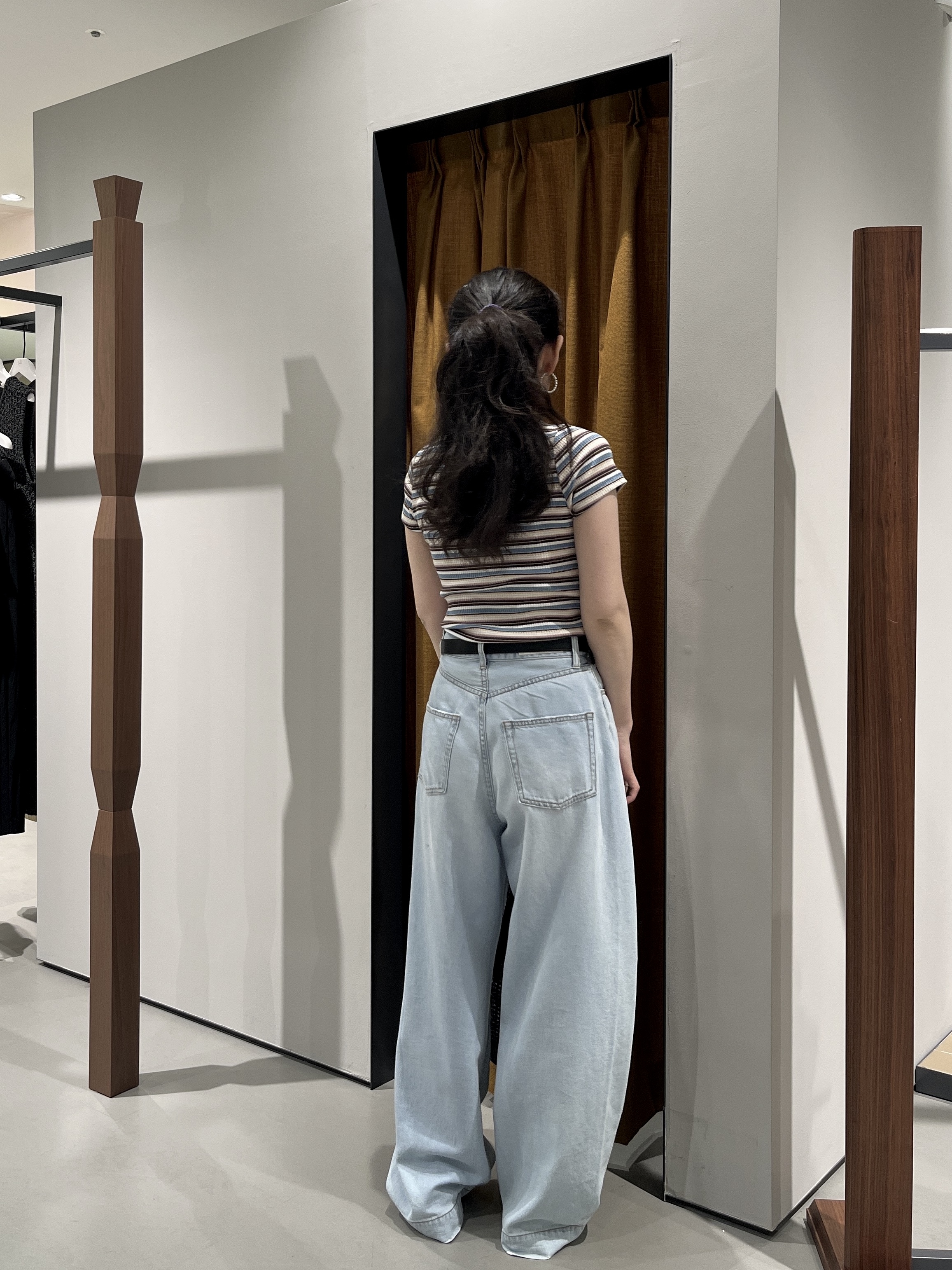 Uminoさんの「INDIVI｜レトロボーダーTシャツ」を使ったコーディネート