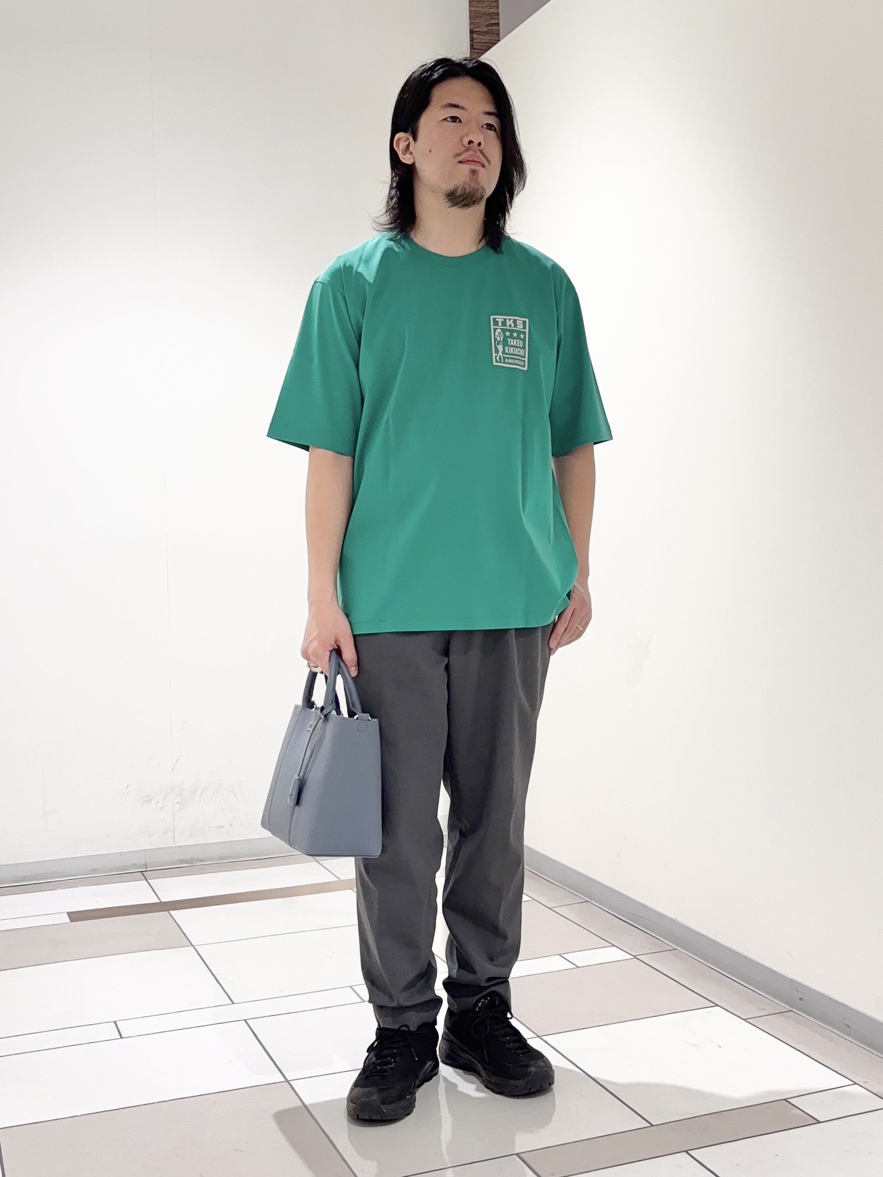 及川さんの「TAKEO KIKUCHI｜【BOWLER HAT LABEL】アイスクリアコットン ラッキーセブン 半袖Tシャツ」を使ったコーディネート